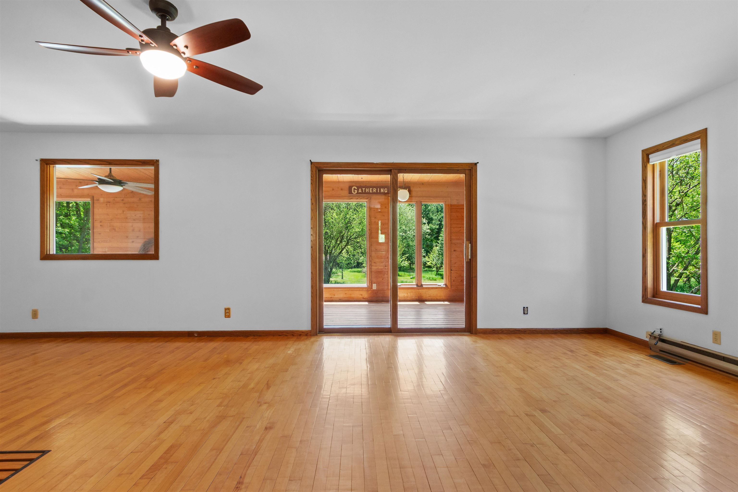 2401 Lakeview Drive Property Photo 12