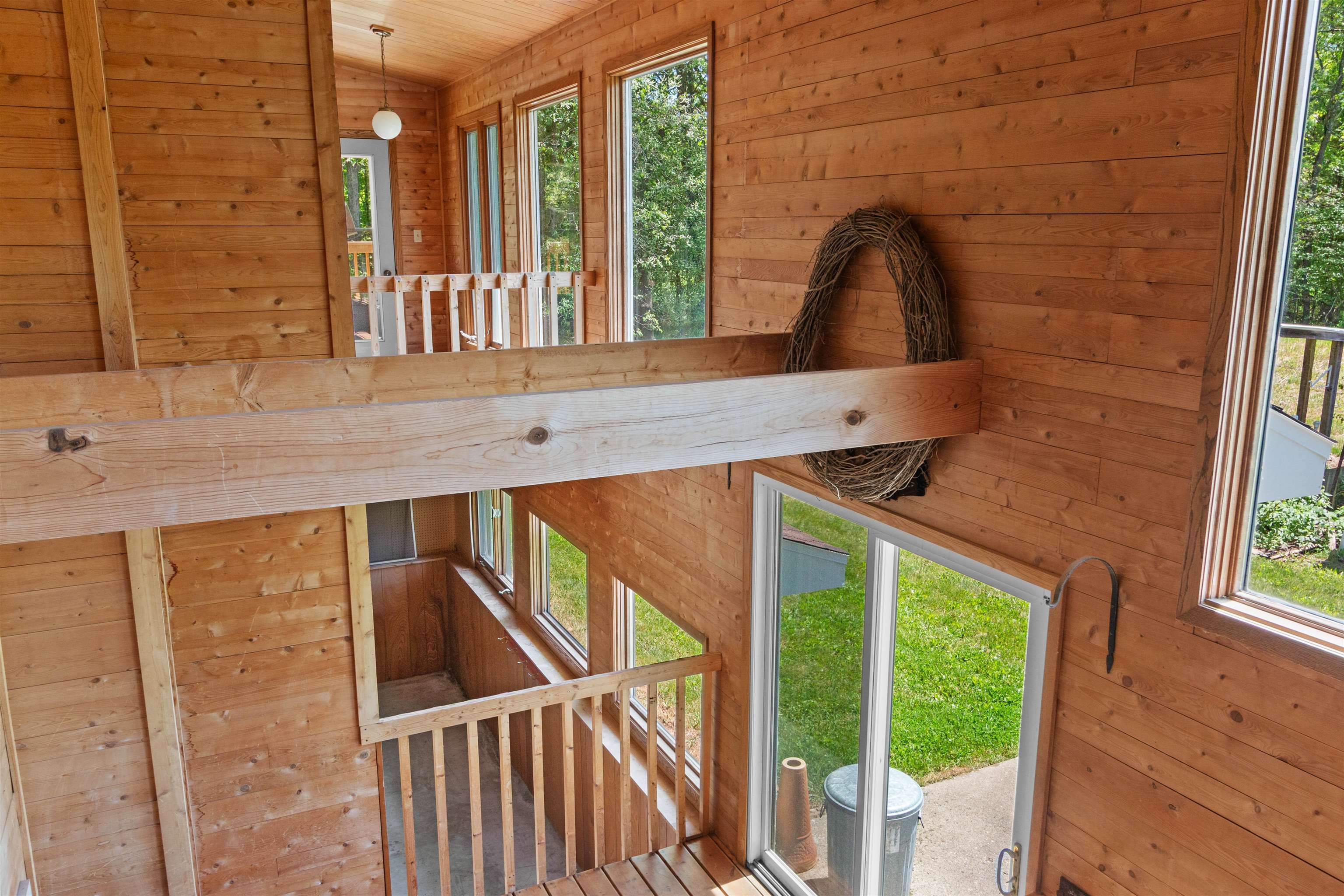 2401 Lakeview Drive Property Photo 15
