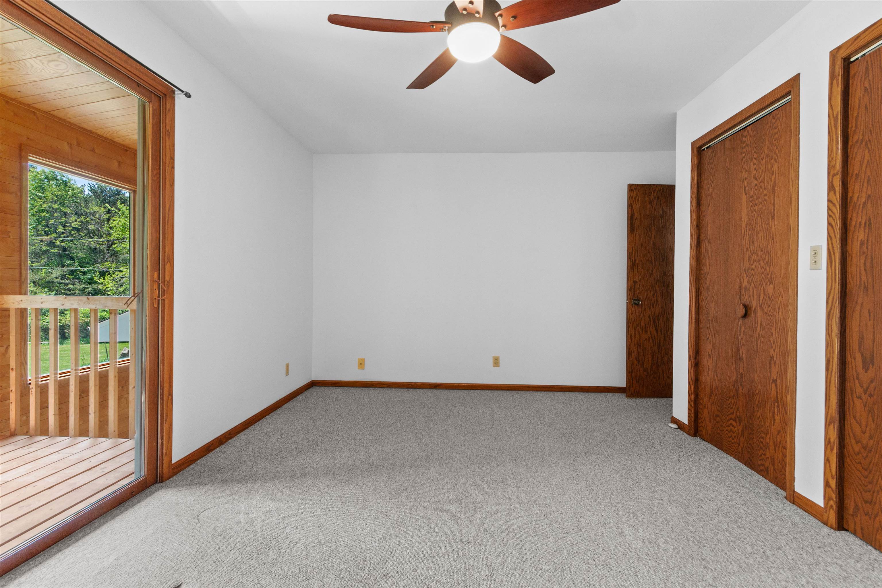 2401 Lakeview Drive Property Photo 18