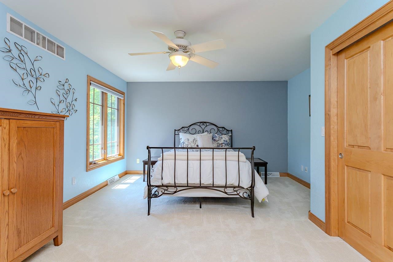 225210 Maplewood Drive Property Photo 18