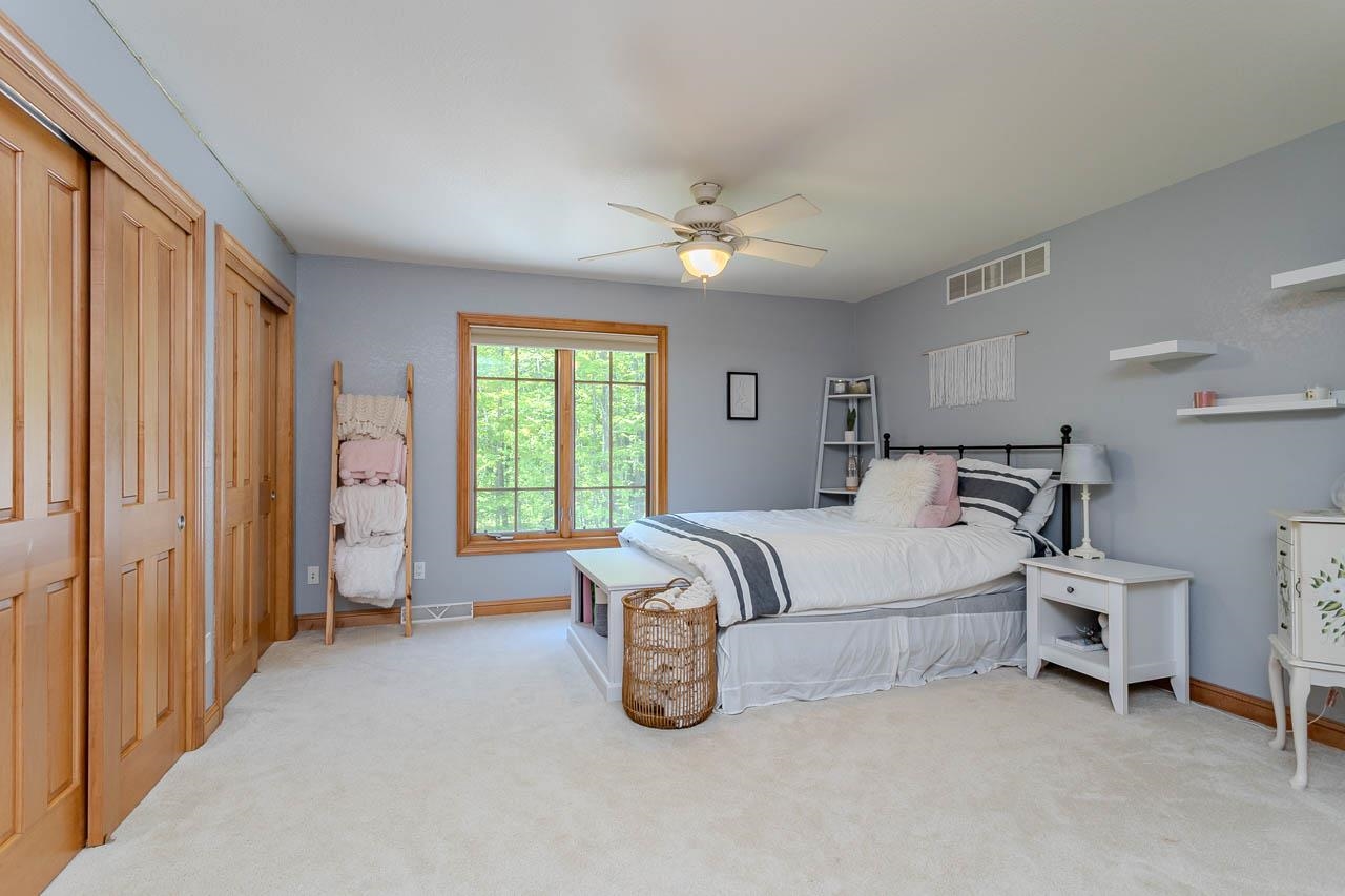 225210 Maplewood Drive Property Photo 19