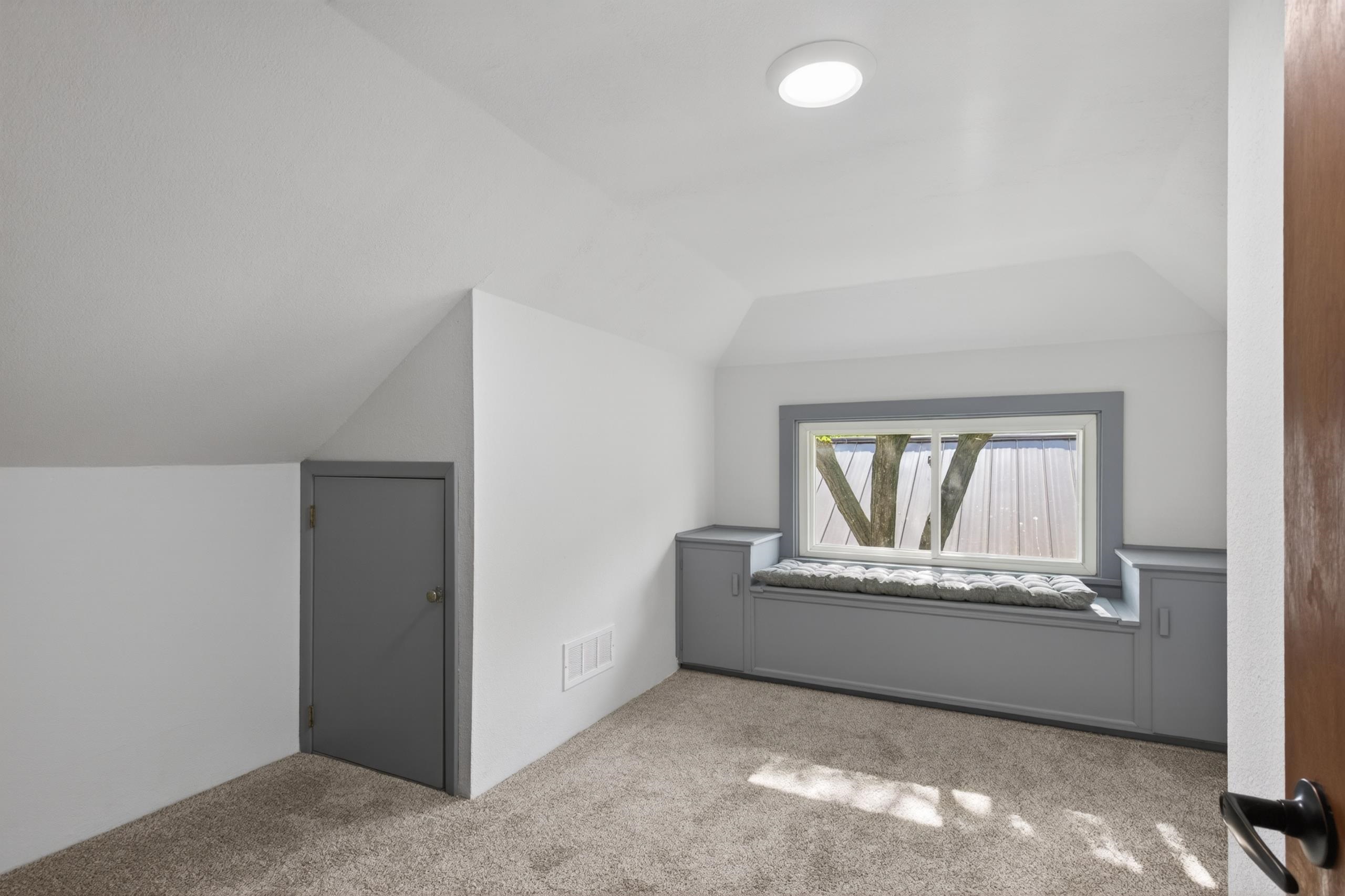 424 Maple Street Property Photo 29