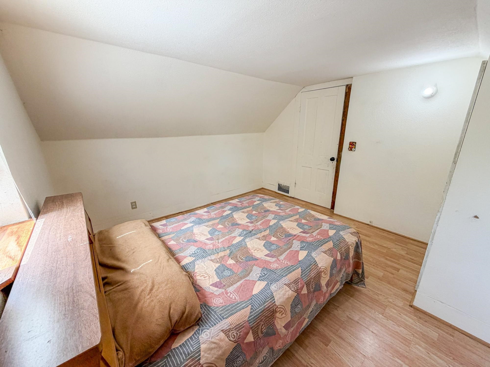 355 N Avon Avenue Property Photo 42
