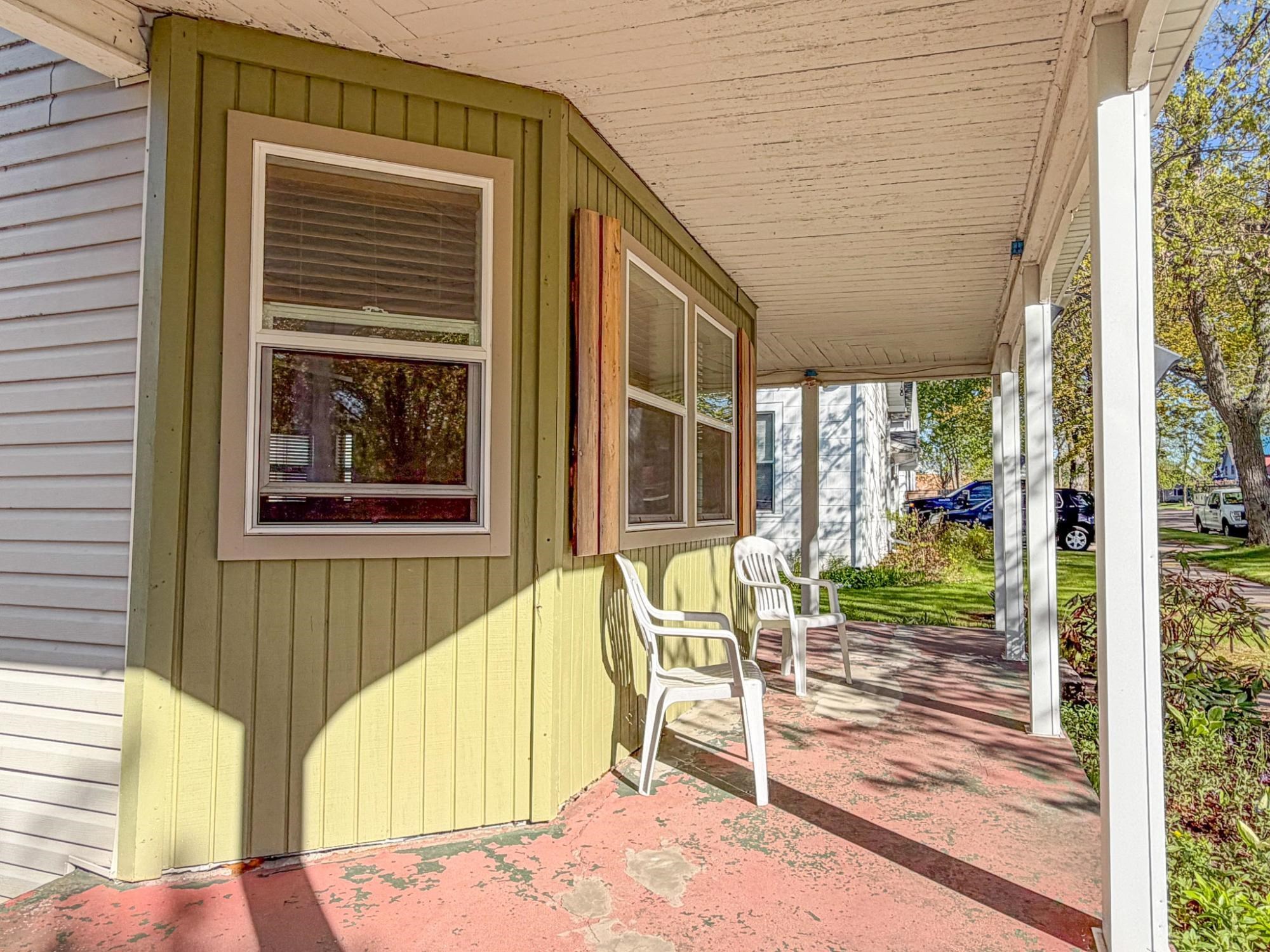 355 N Avon Avenue Property Photo 44