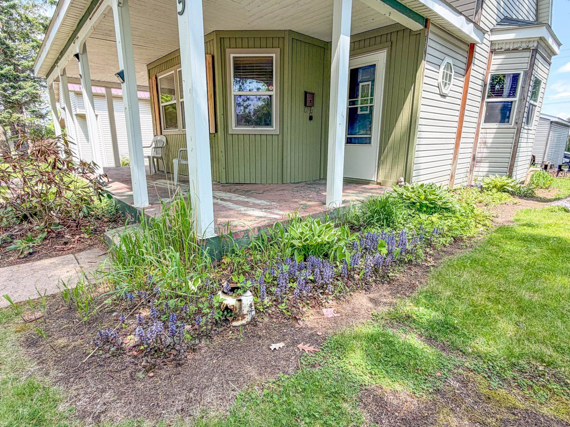 355 N Avon Avenue Property Photo 46