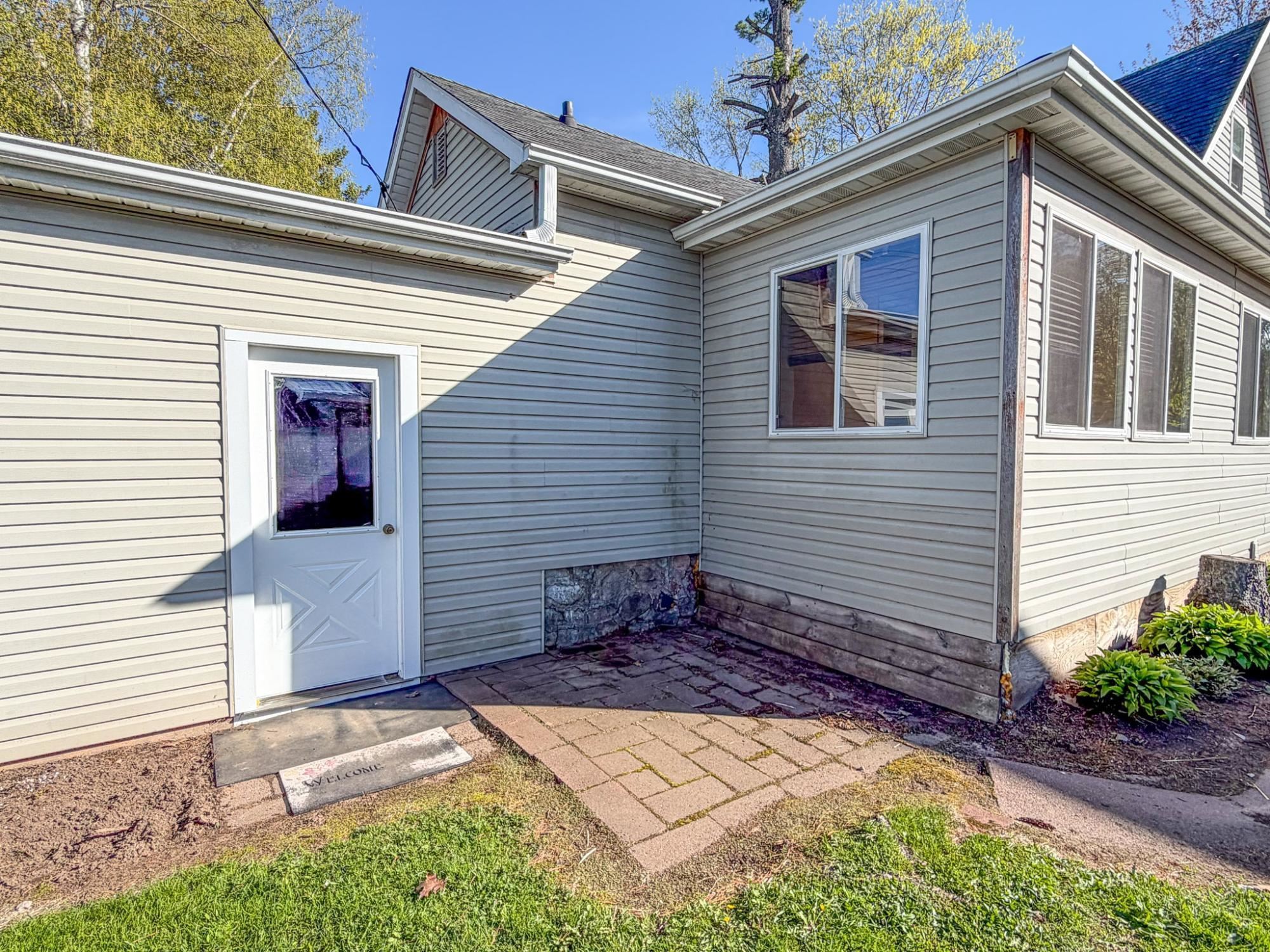 355 N Avon Avenue Property Photo 56