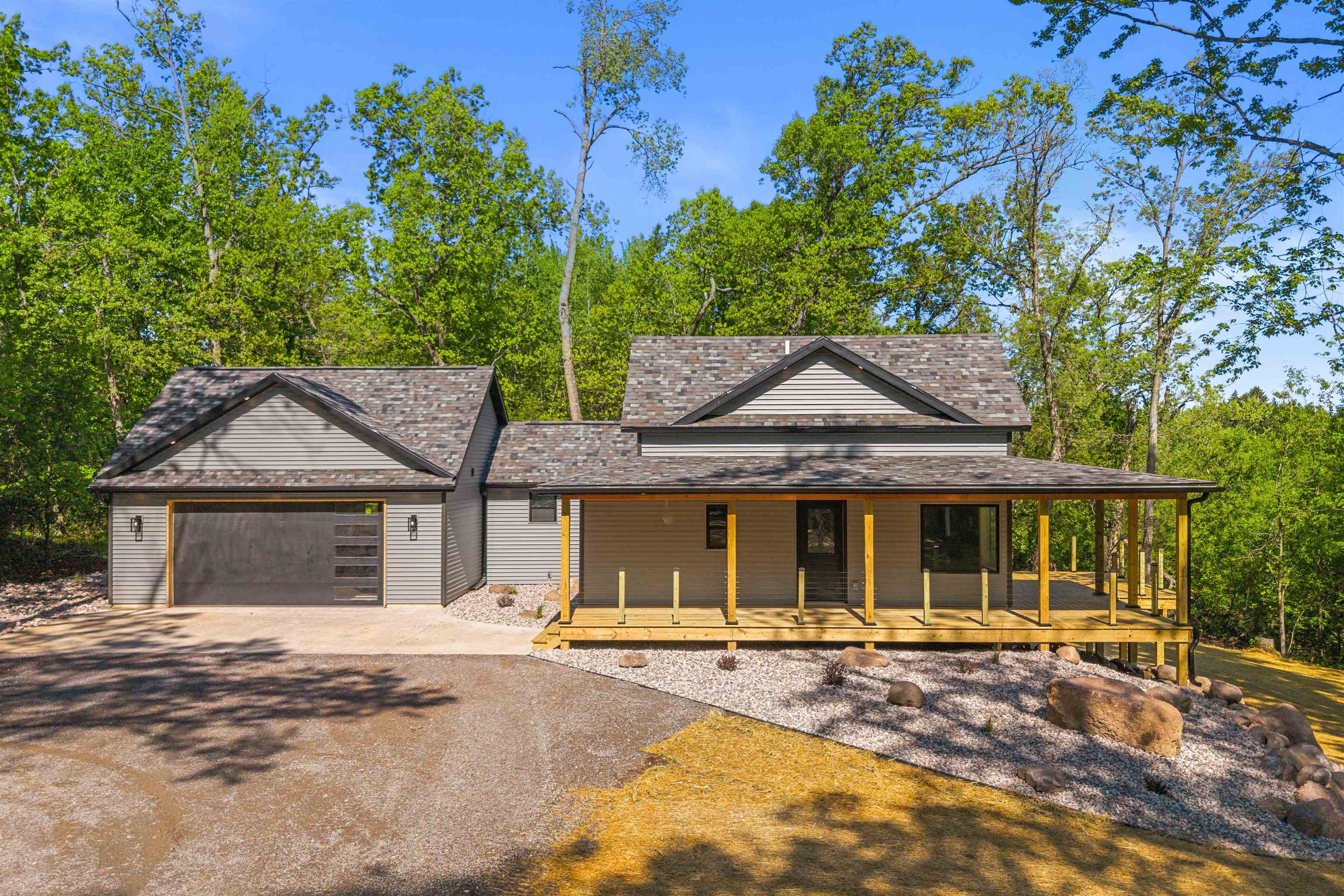 10876 County Road V Property Photo 3