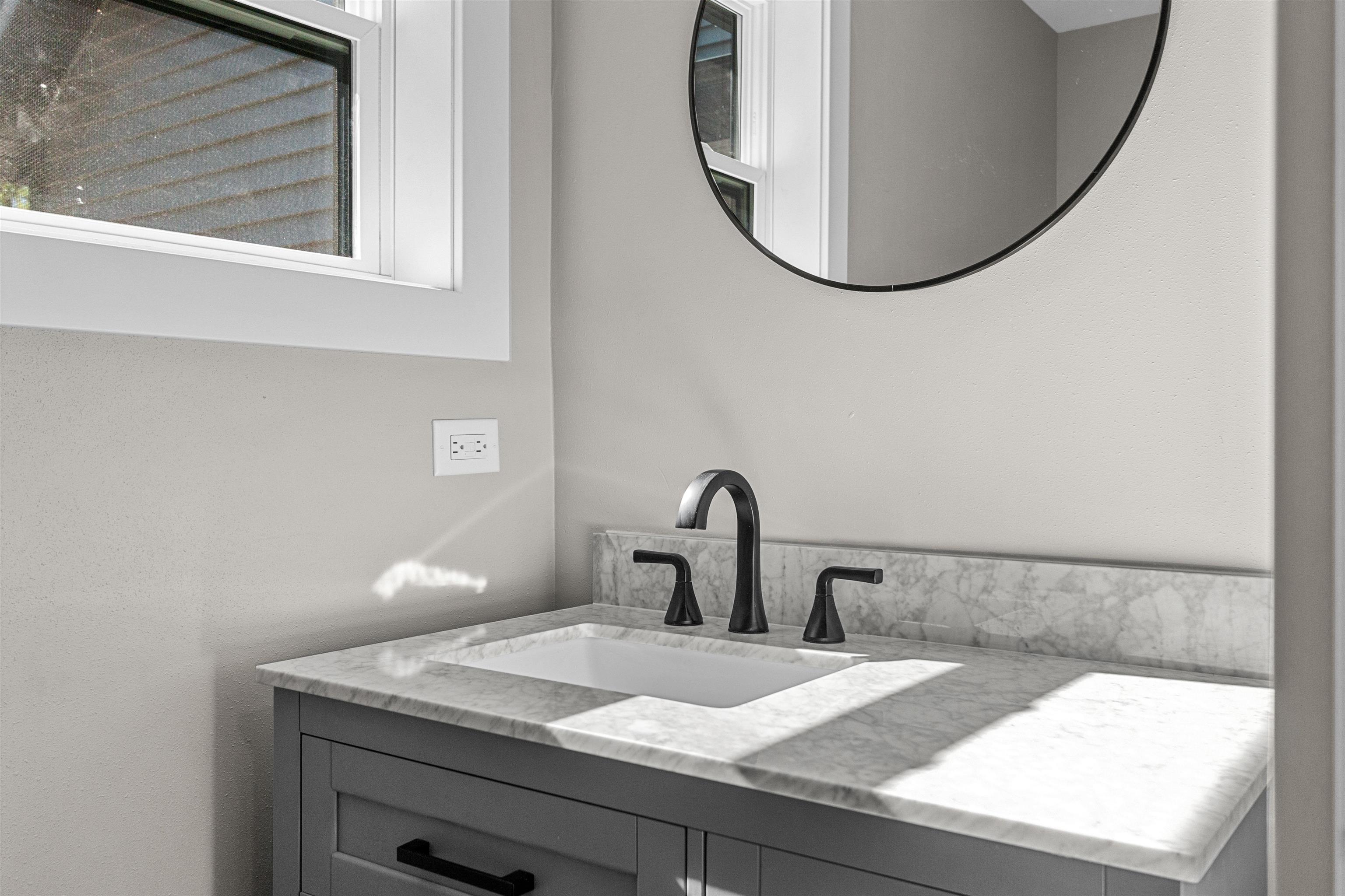 10876 County Road V Property Photo 12