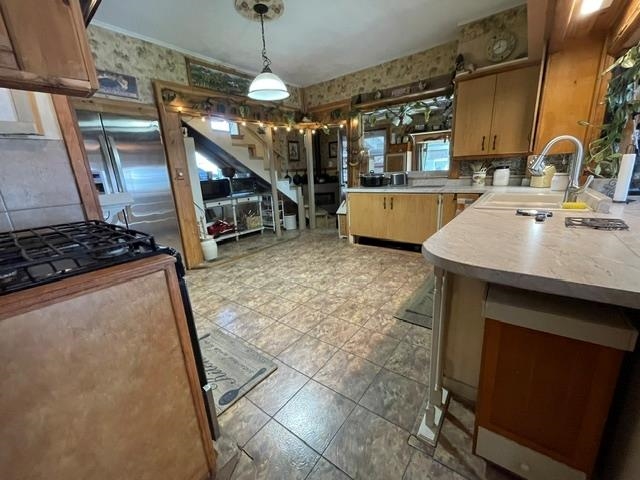 719 Clermont Street Property Photo 10