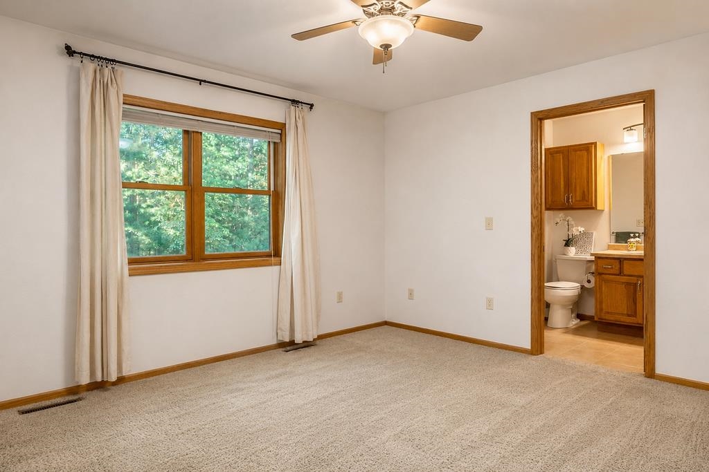 5321 Fox Run Drive Property Photo 10
