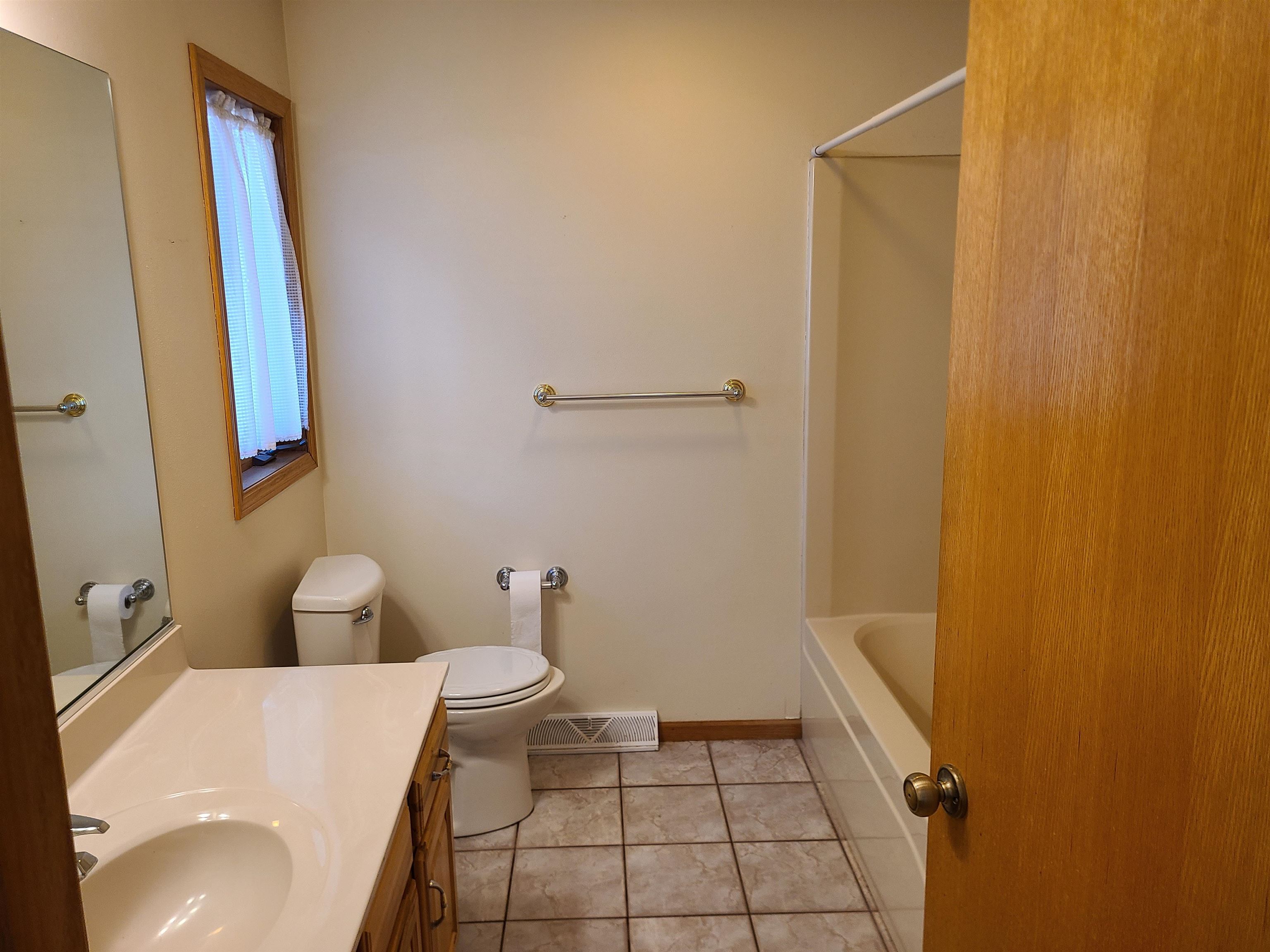 3158 S 33rd Street Property Photo 7