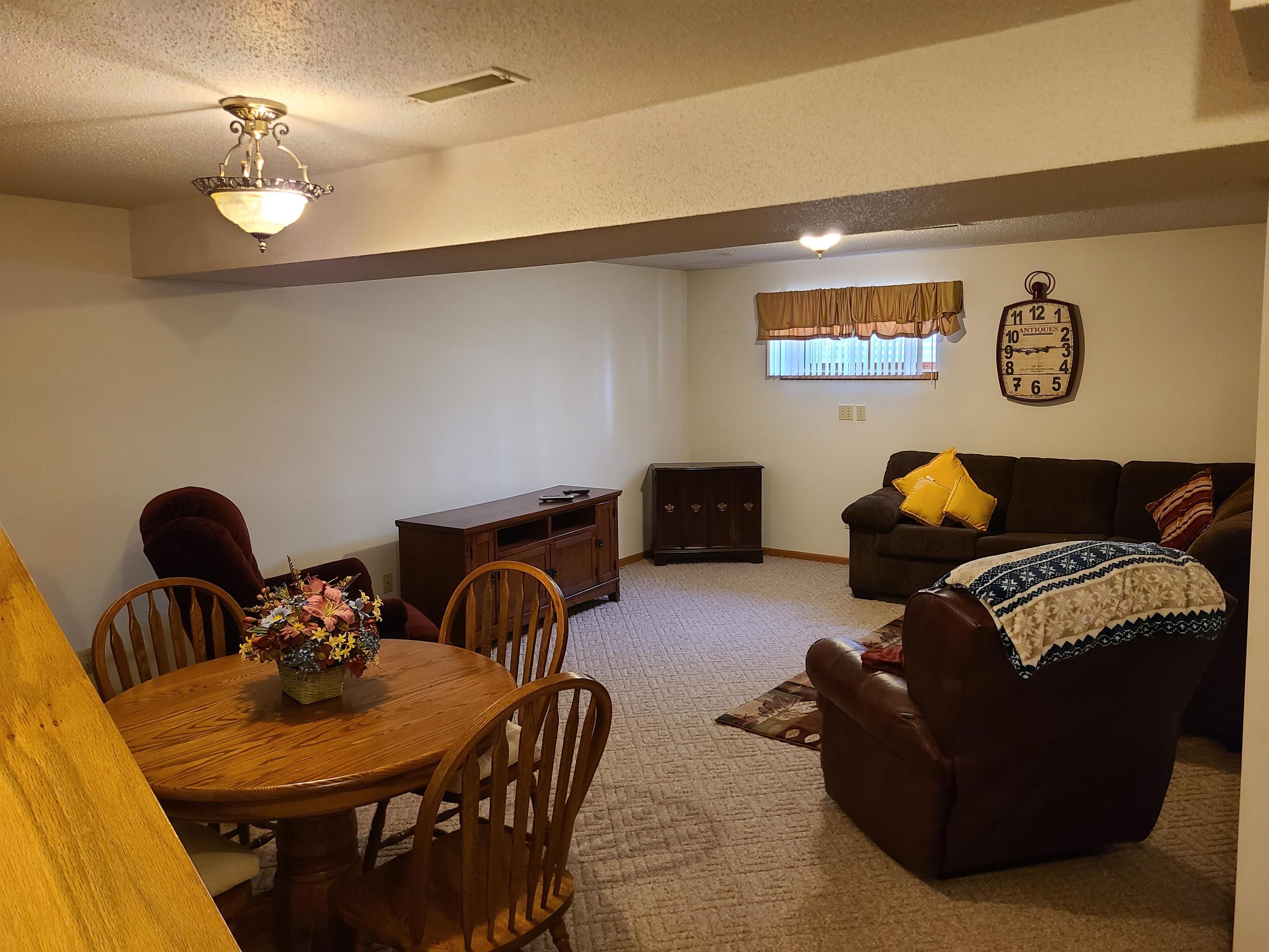 3158 S 33rd Street Property Photo 9