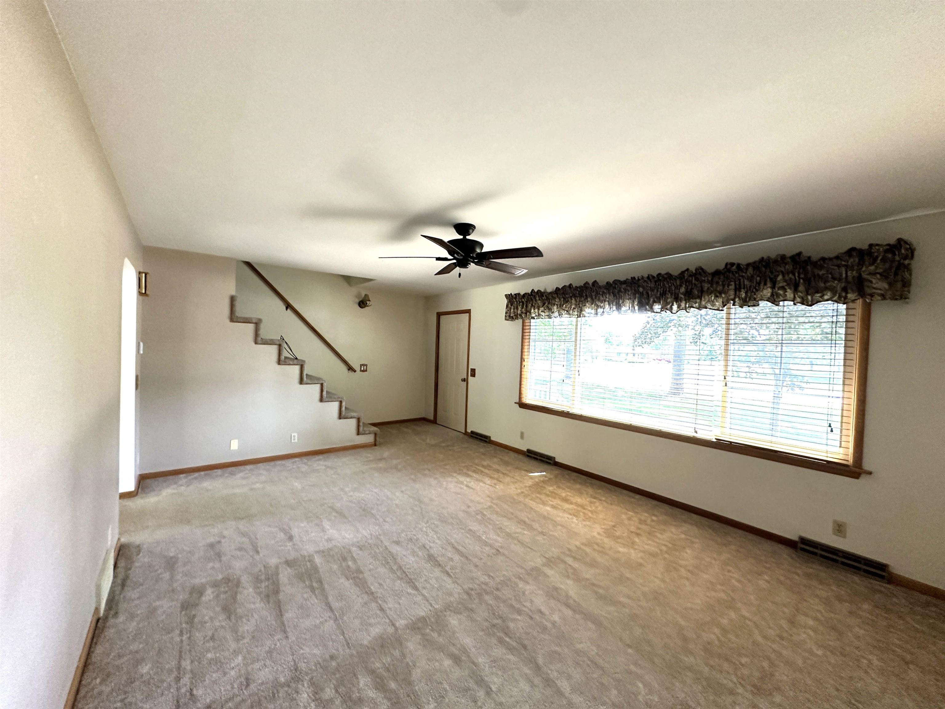 4011 Griffith Avenue Property Photo 7