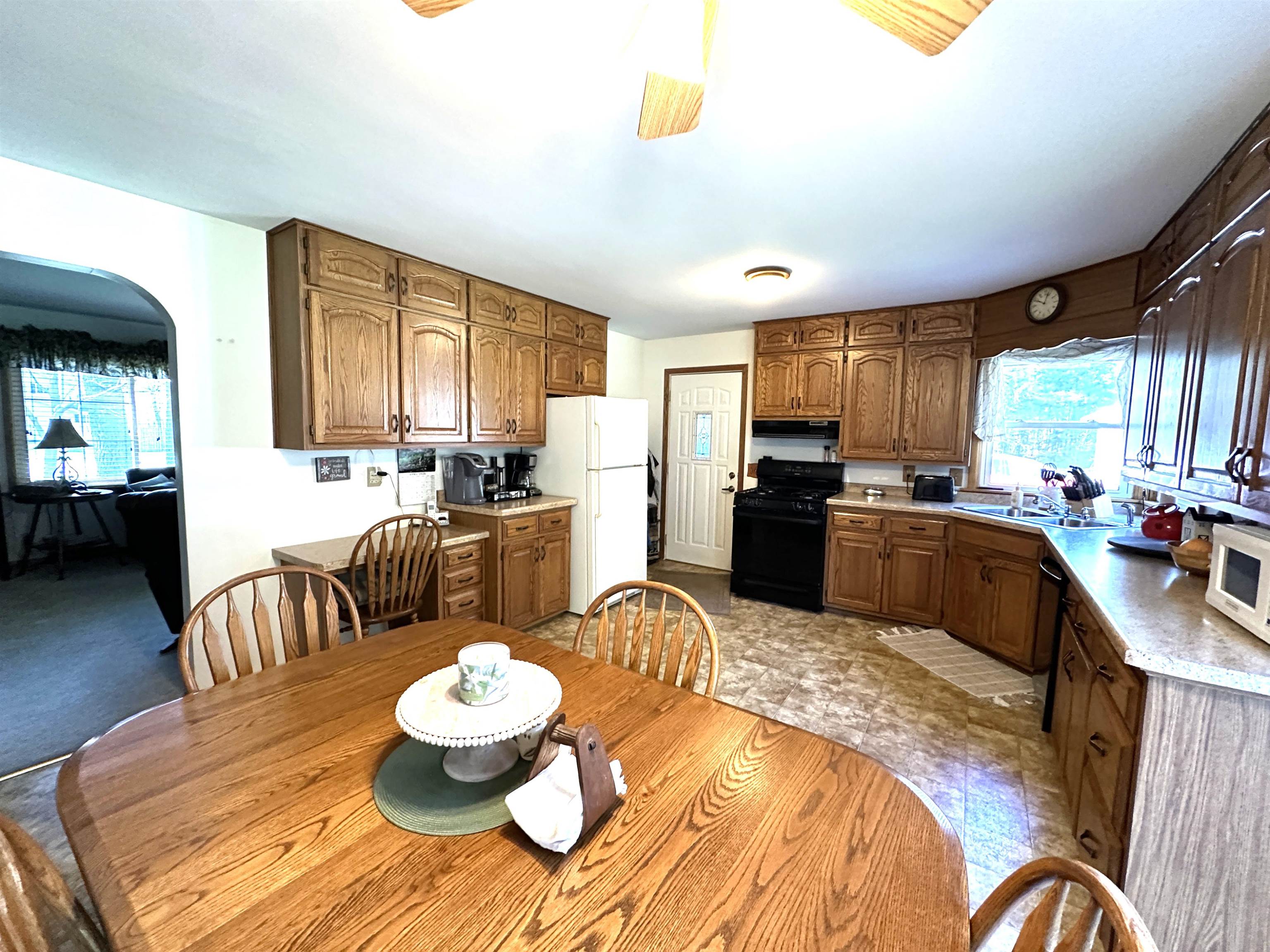 4011 Griffith Avenue Property Photo 11