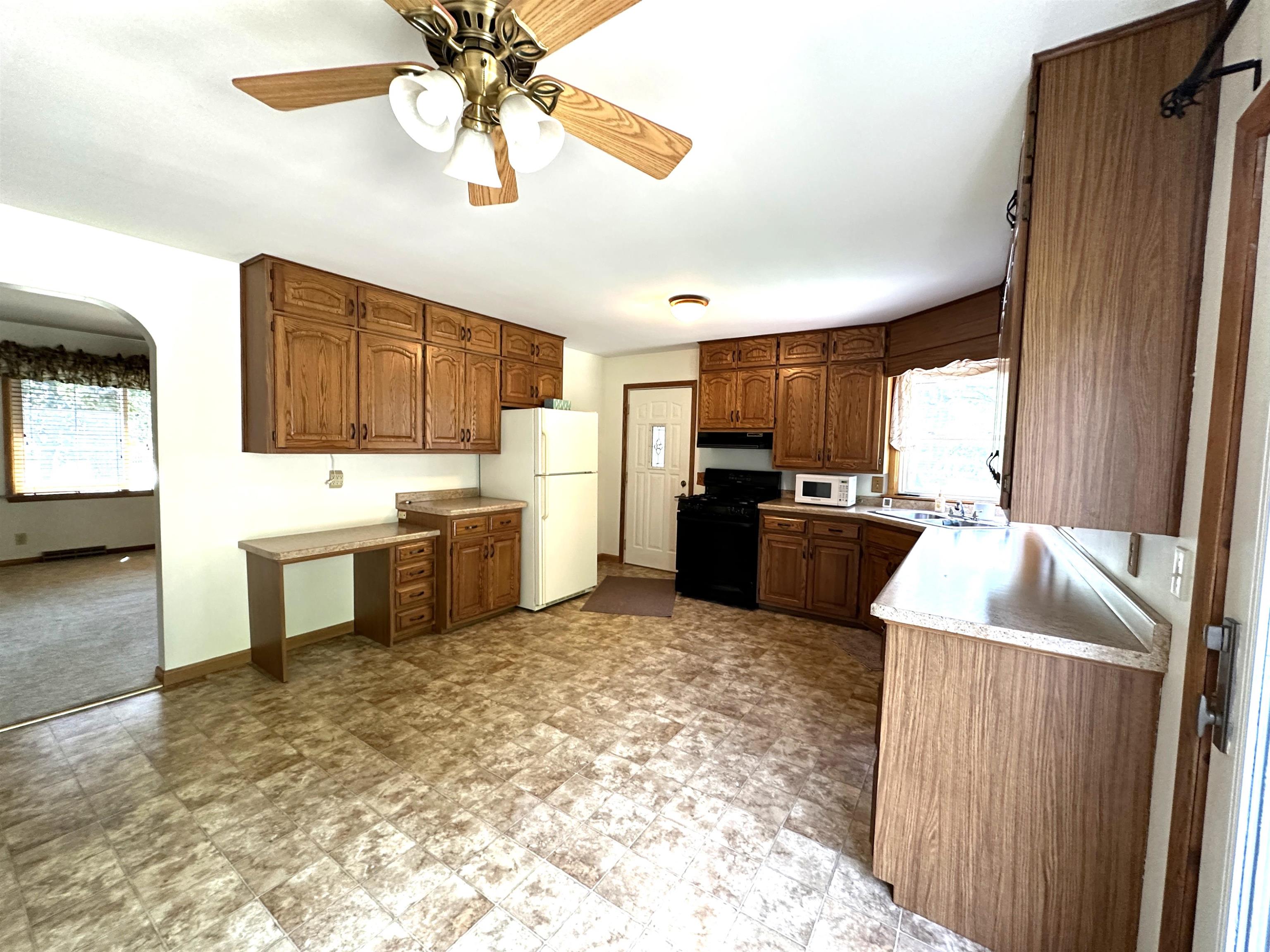 4011 Griffith Avenue Property Photo 12
