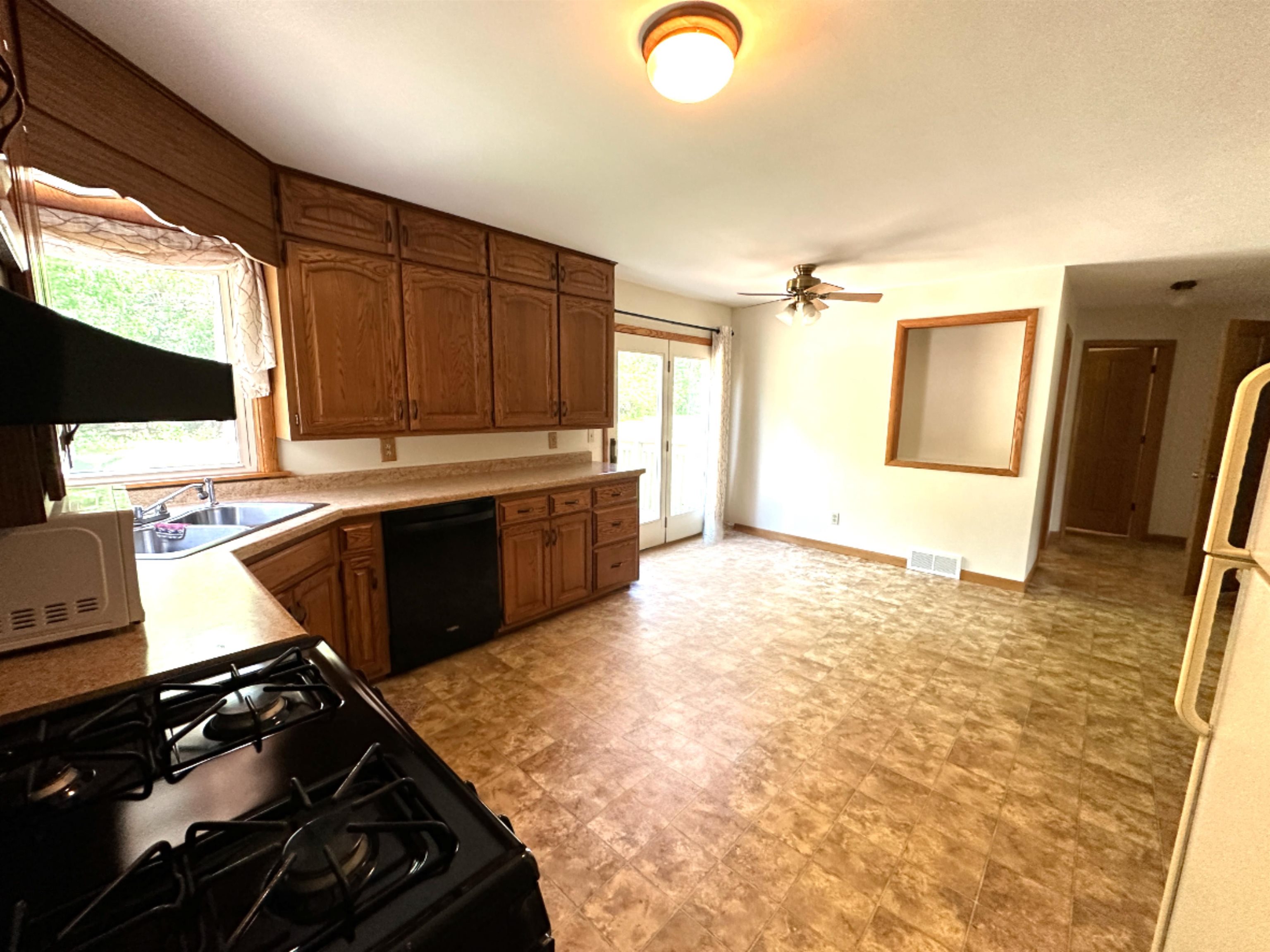 4011 Griffith Avenue Property Photo 14