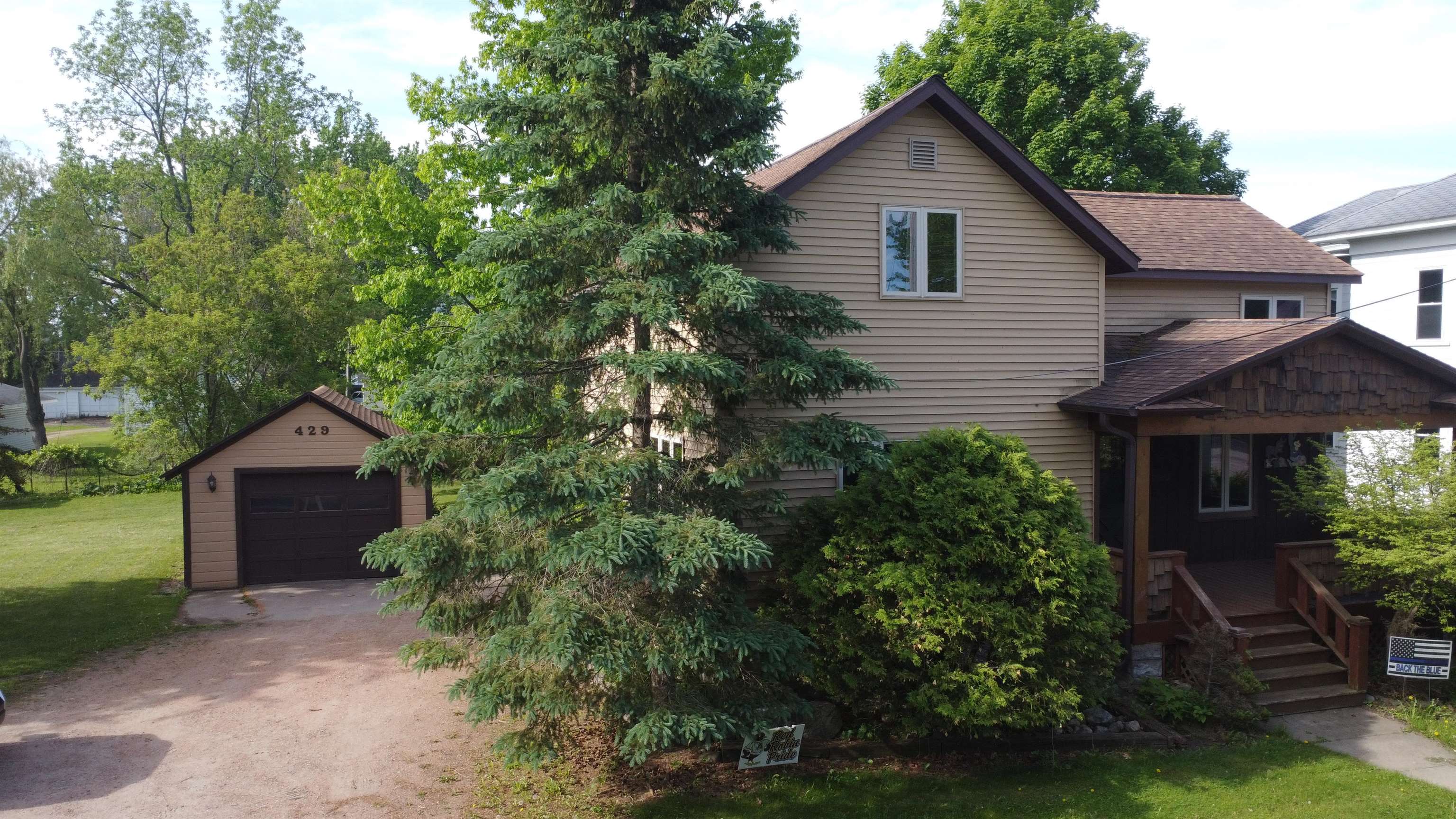 429 5th Avenue Property Photo 3