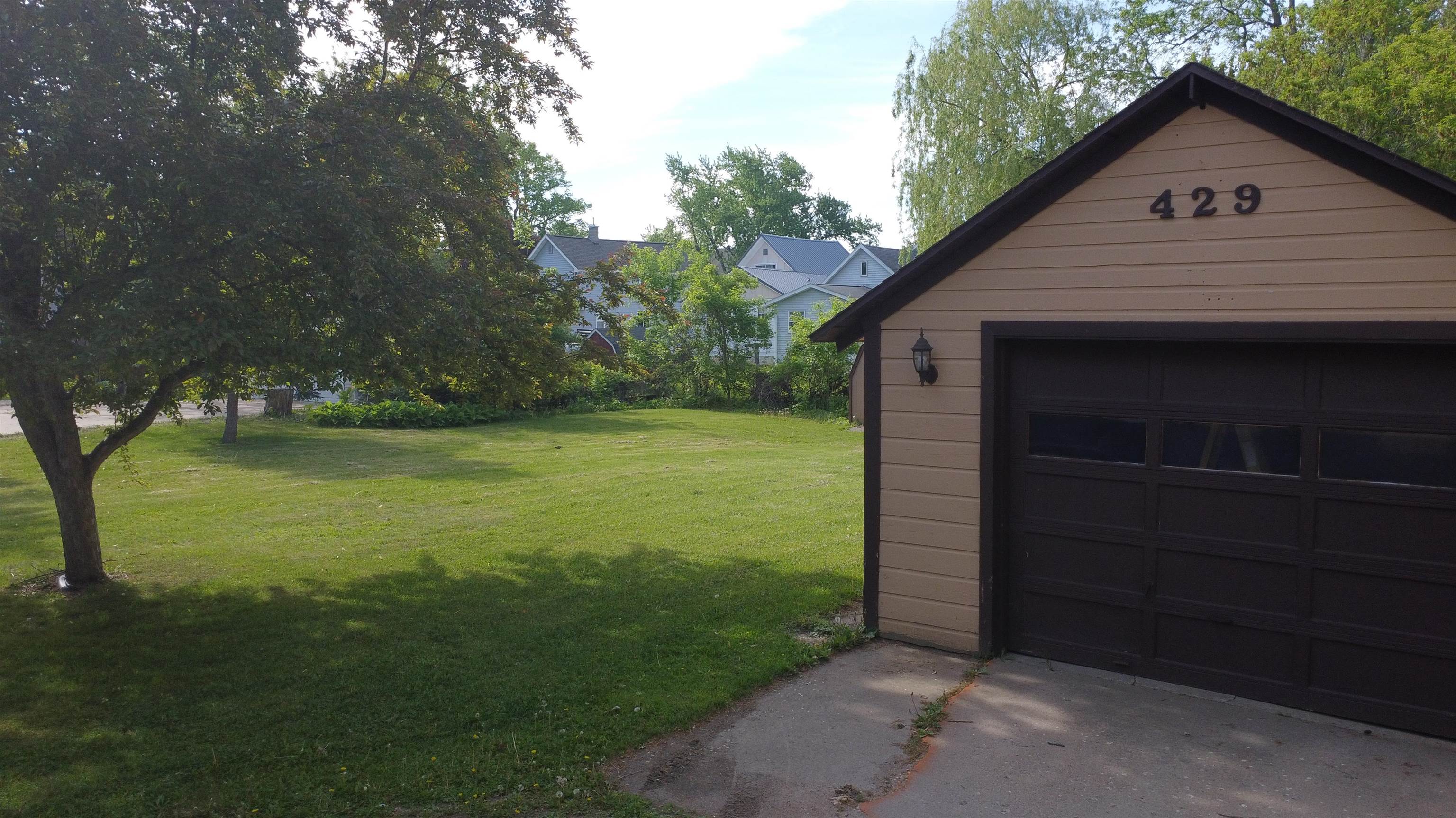 429 5th Avenue Property Photo 5