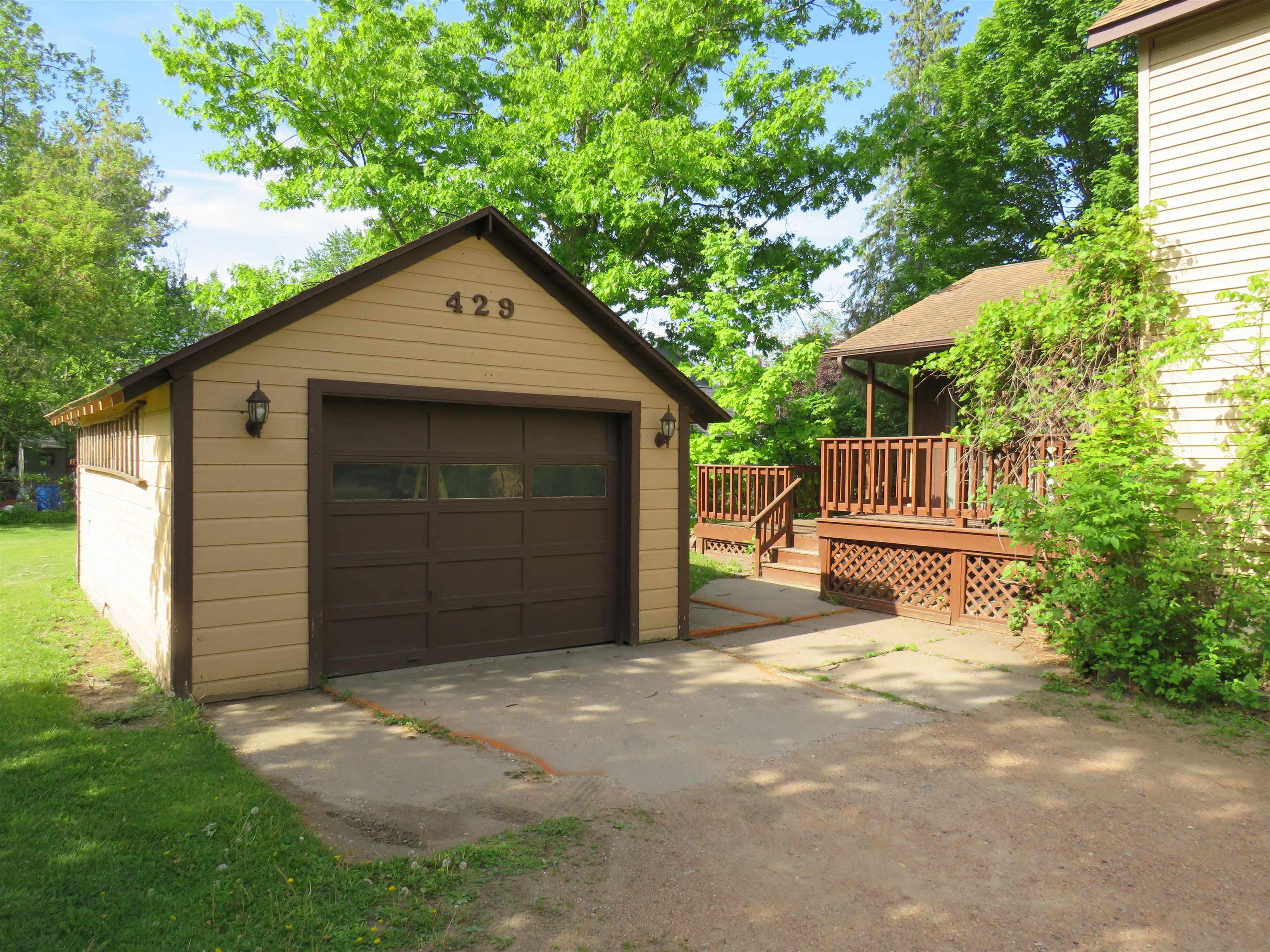 429 5th Avenue Property Photo 11