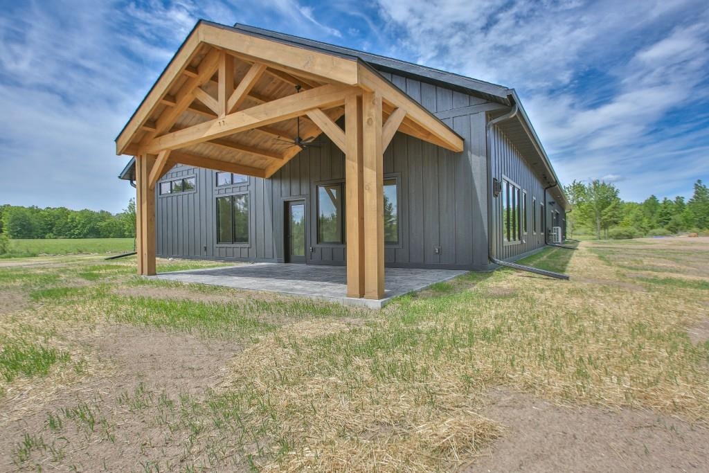 3262 North Road Property Photo 8