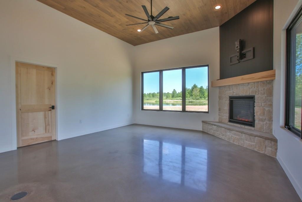 3262 North Road Property Photo 14
