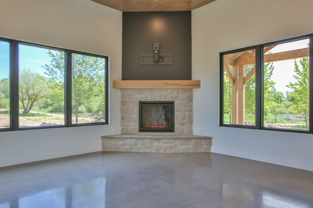 3262 North Road Property Photo 15