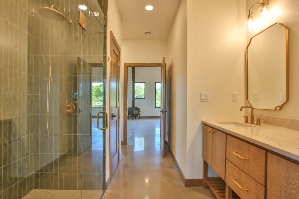 3262 North Road Property Photo 24