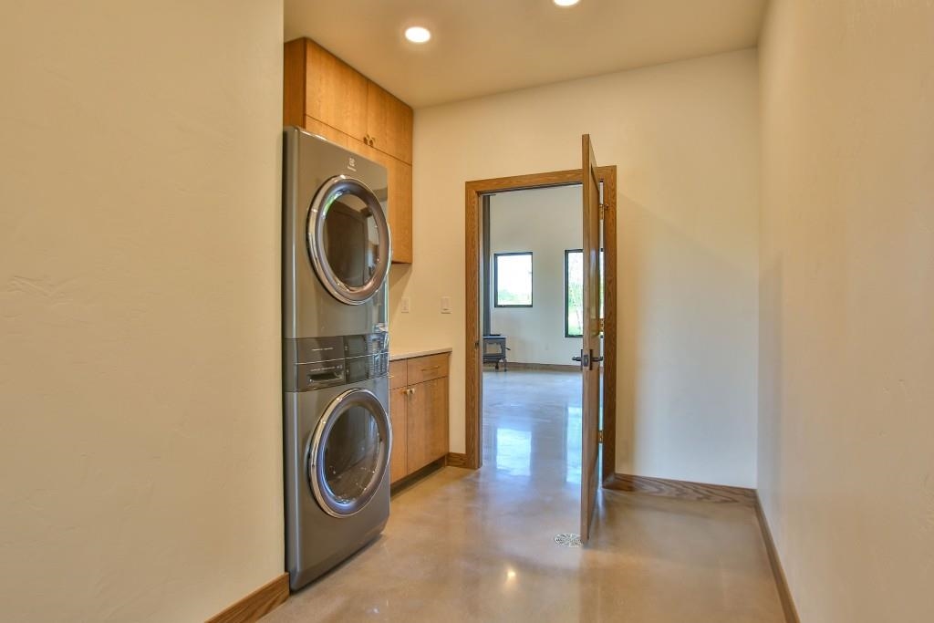 3262 North Road Property Photo 25