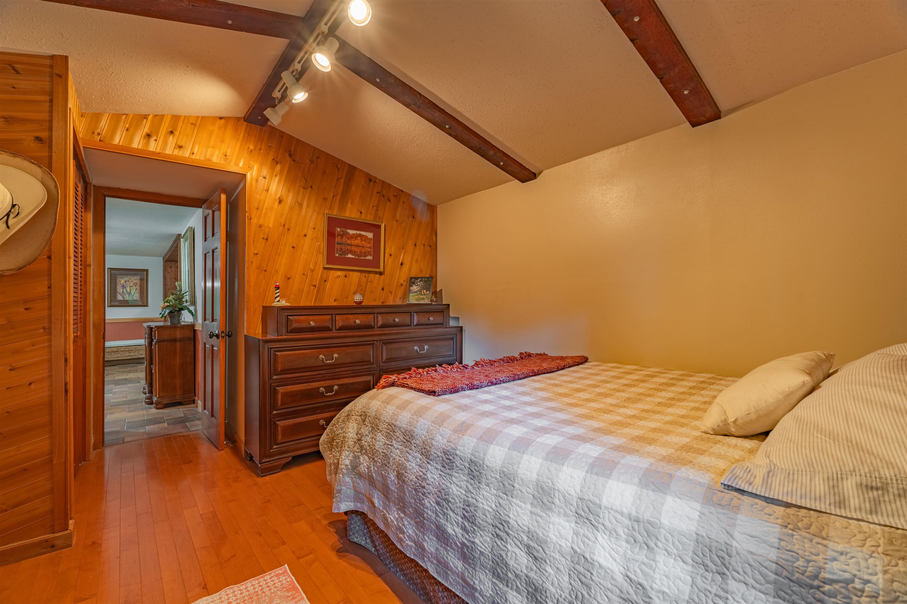 236681 Pheasant Falls Road Property Photo 44