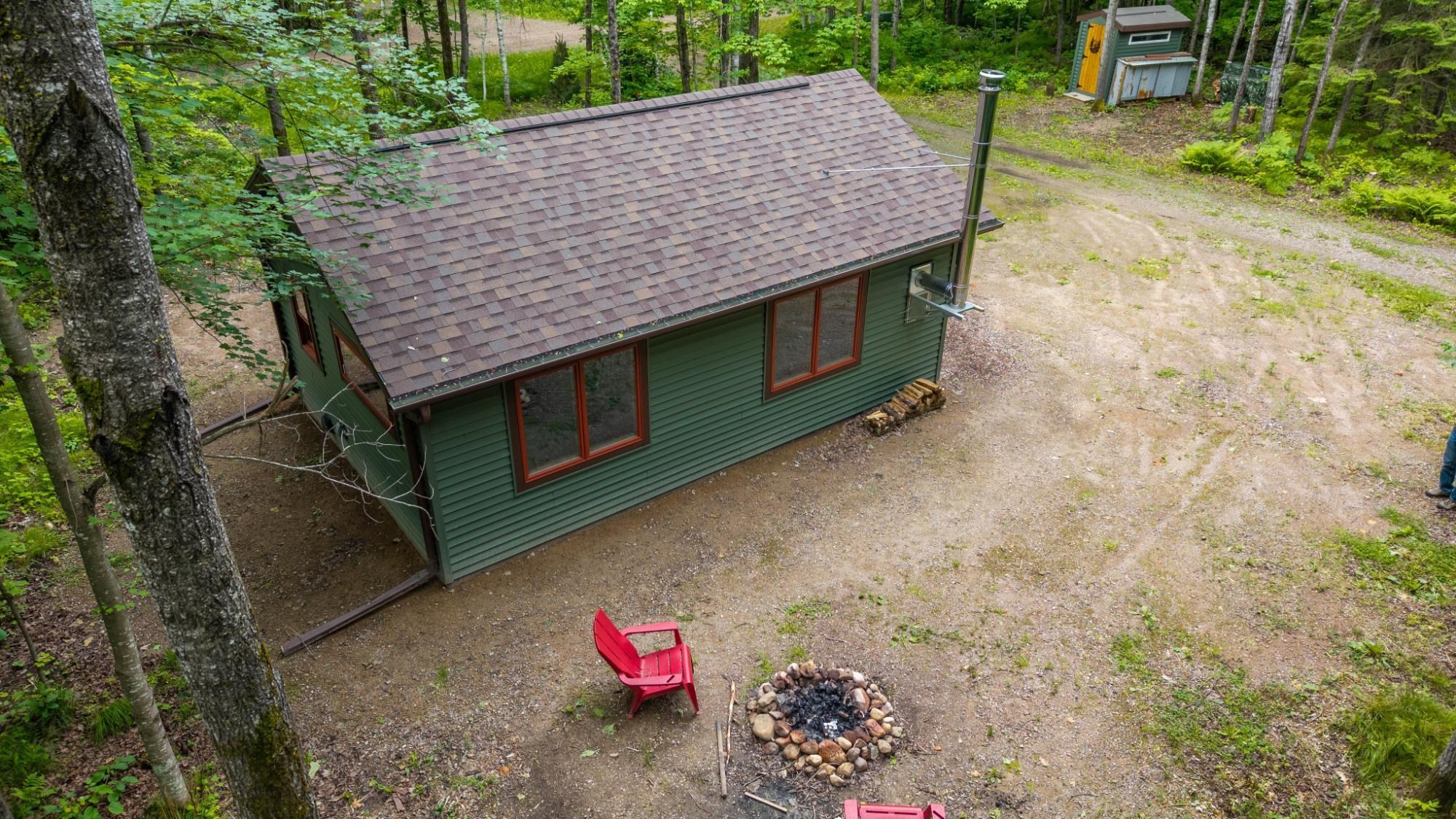 7552 Tee Lake Road Property Photo 2