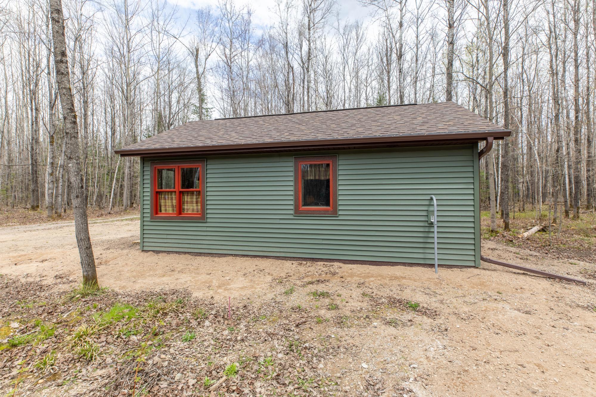 7552 Tee Lake Road Property Photo 16