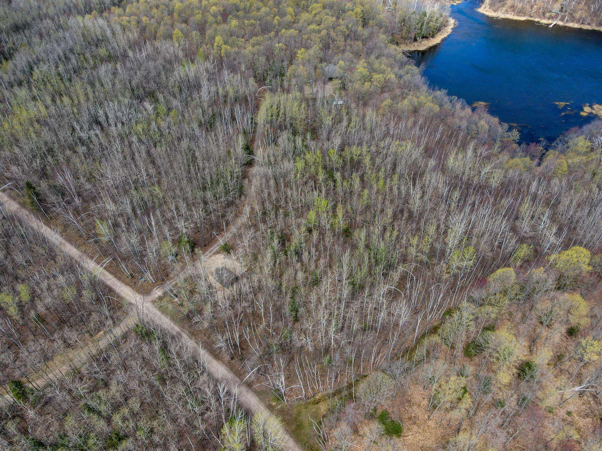 7552 Tee Lake Road Property Photo 27