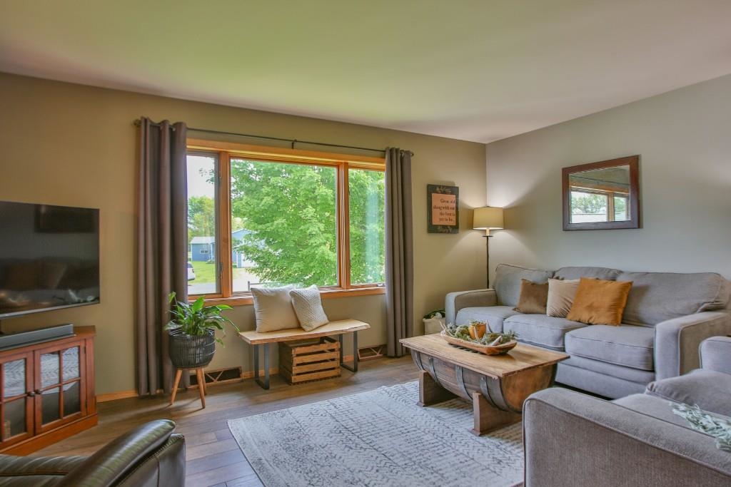 2167 Meadow Drive Property Photo 6