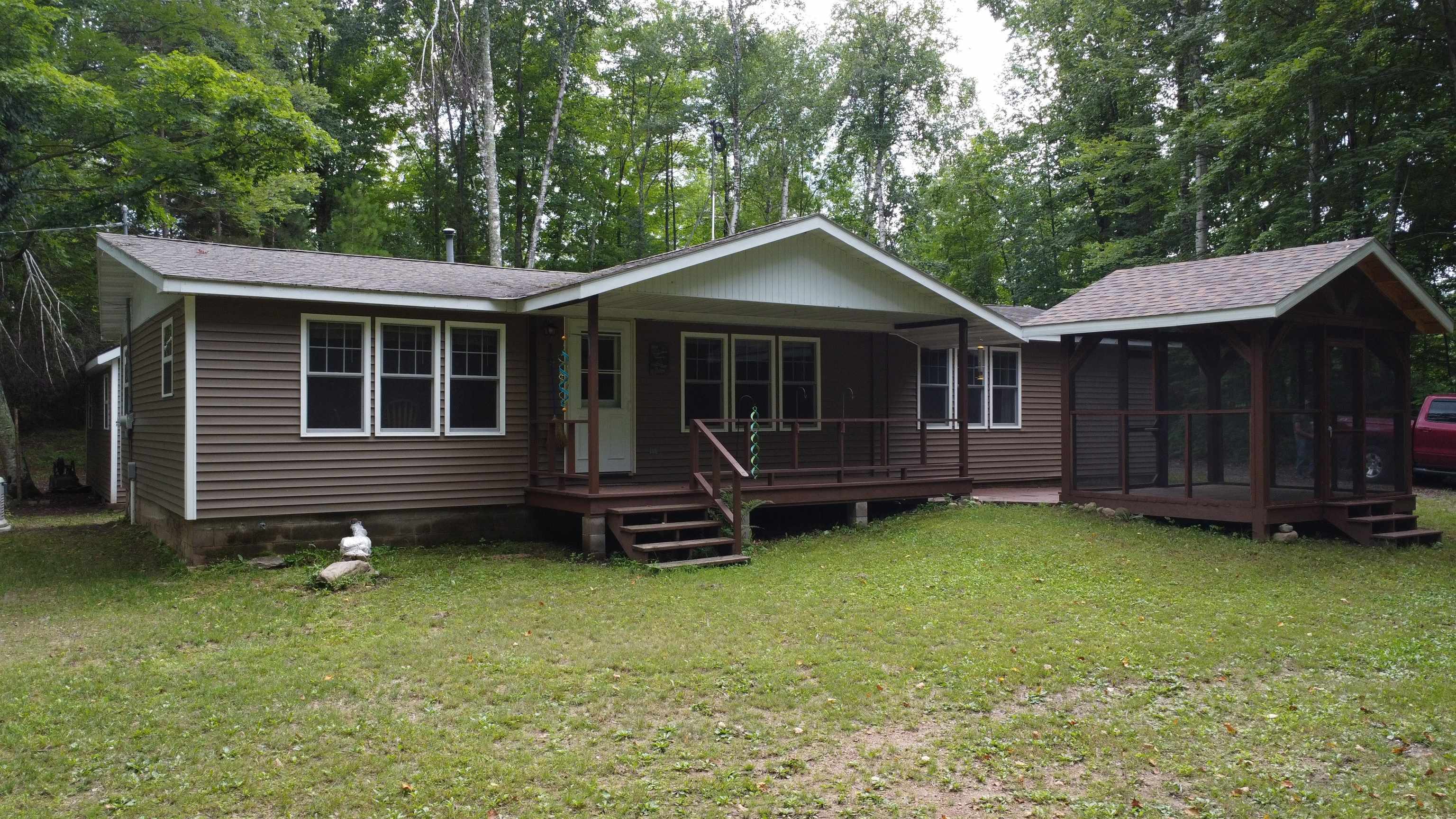 N7577 Centennial Drive Property Photo 1