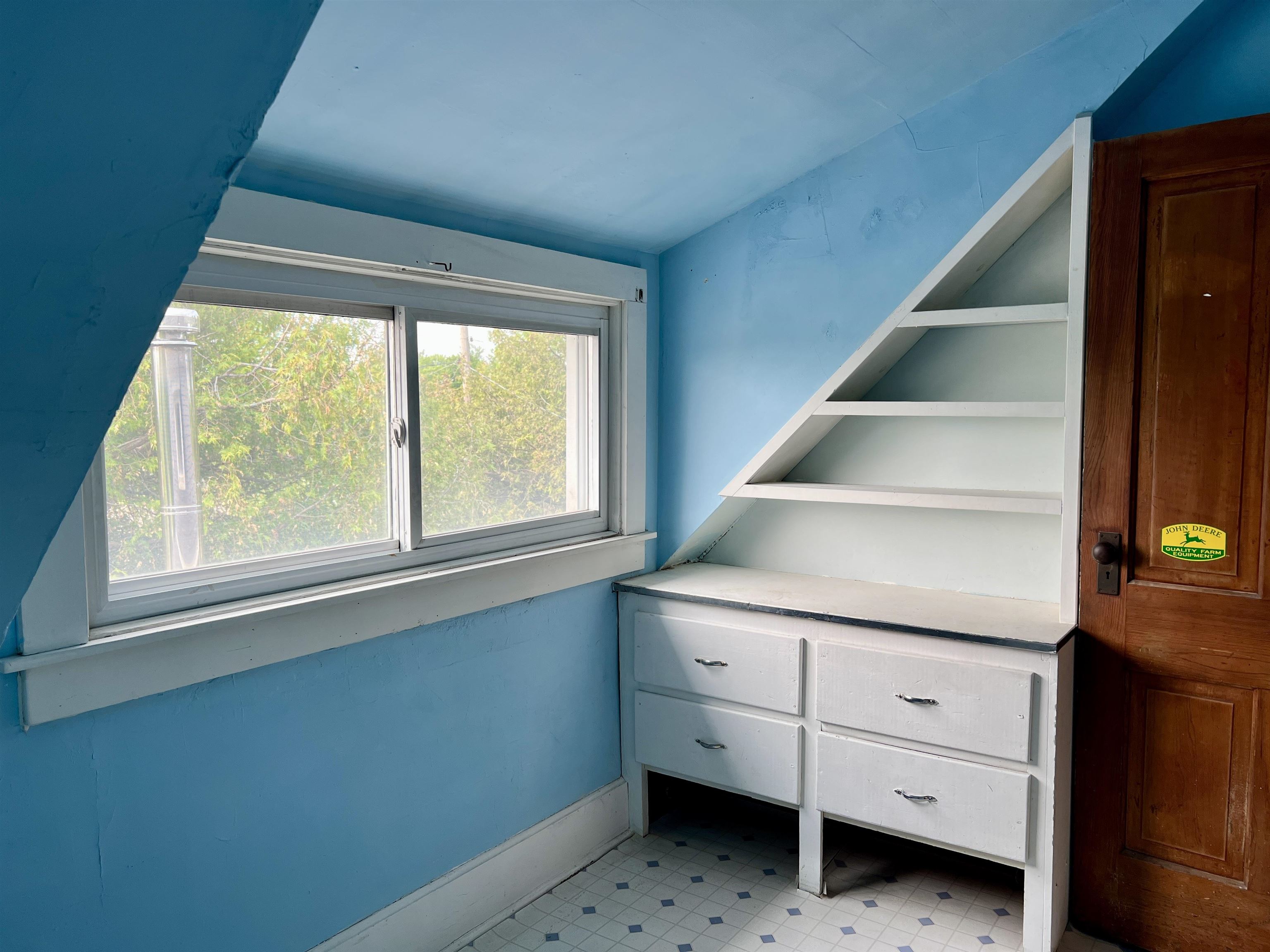 400 Genesee Street Property Photo 25