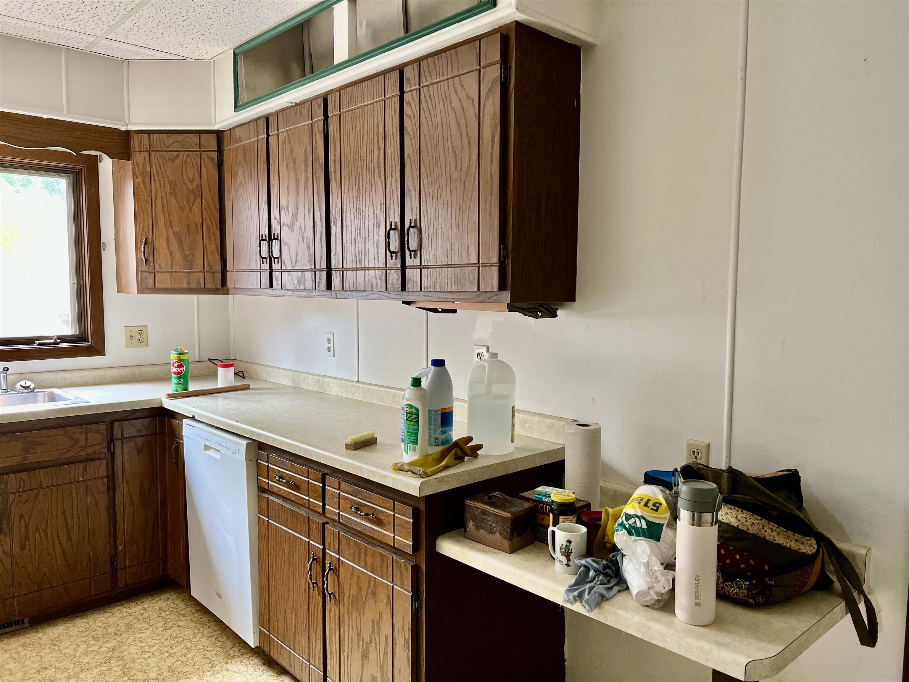 400 Genesee Street Property Photo 44