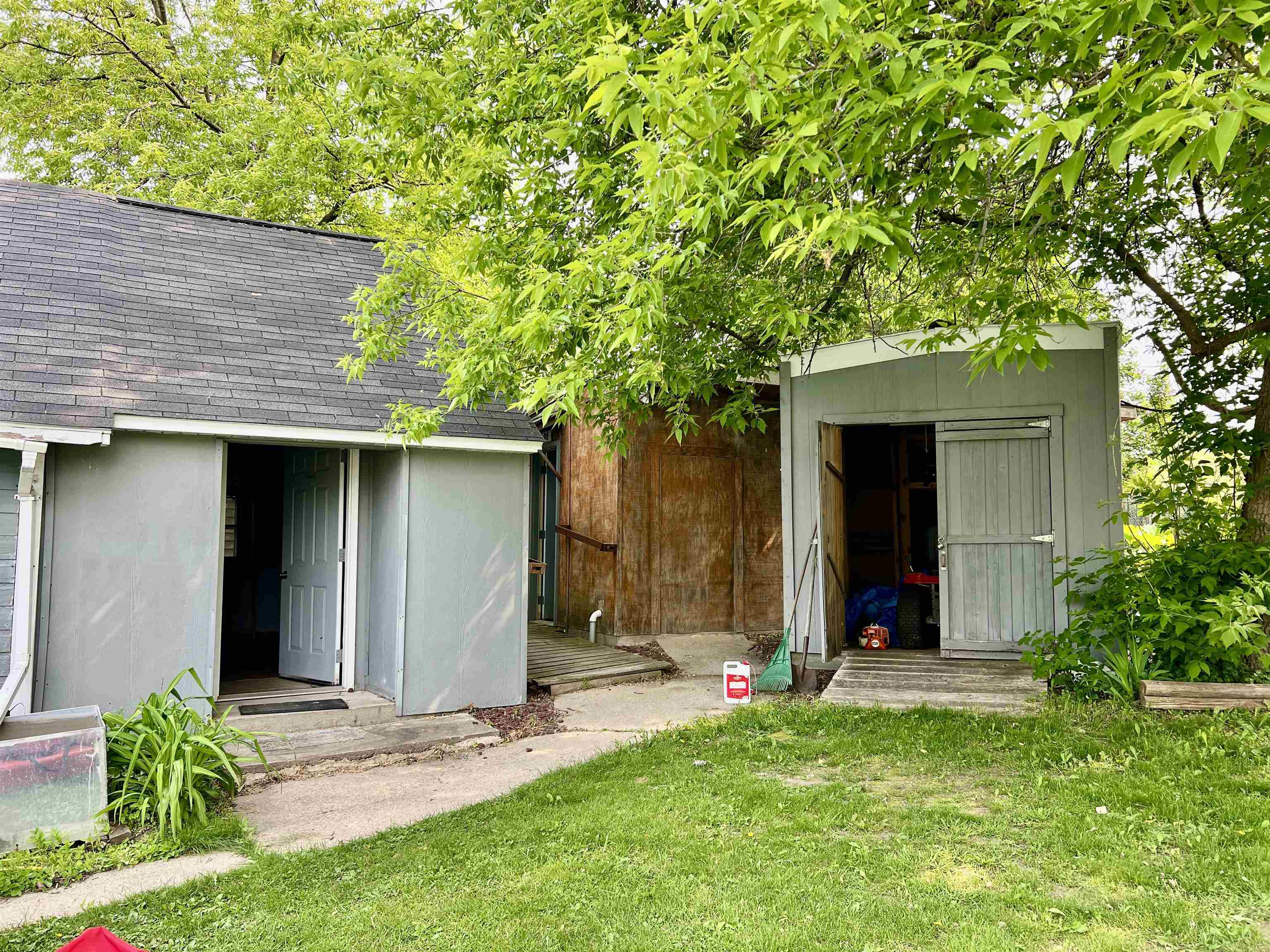 400 Genesee Street Property Photo 54