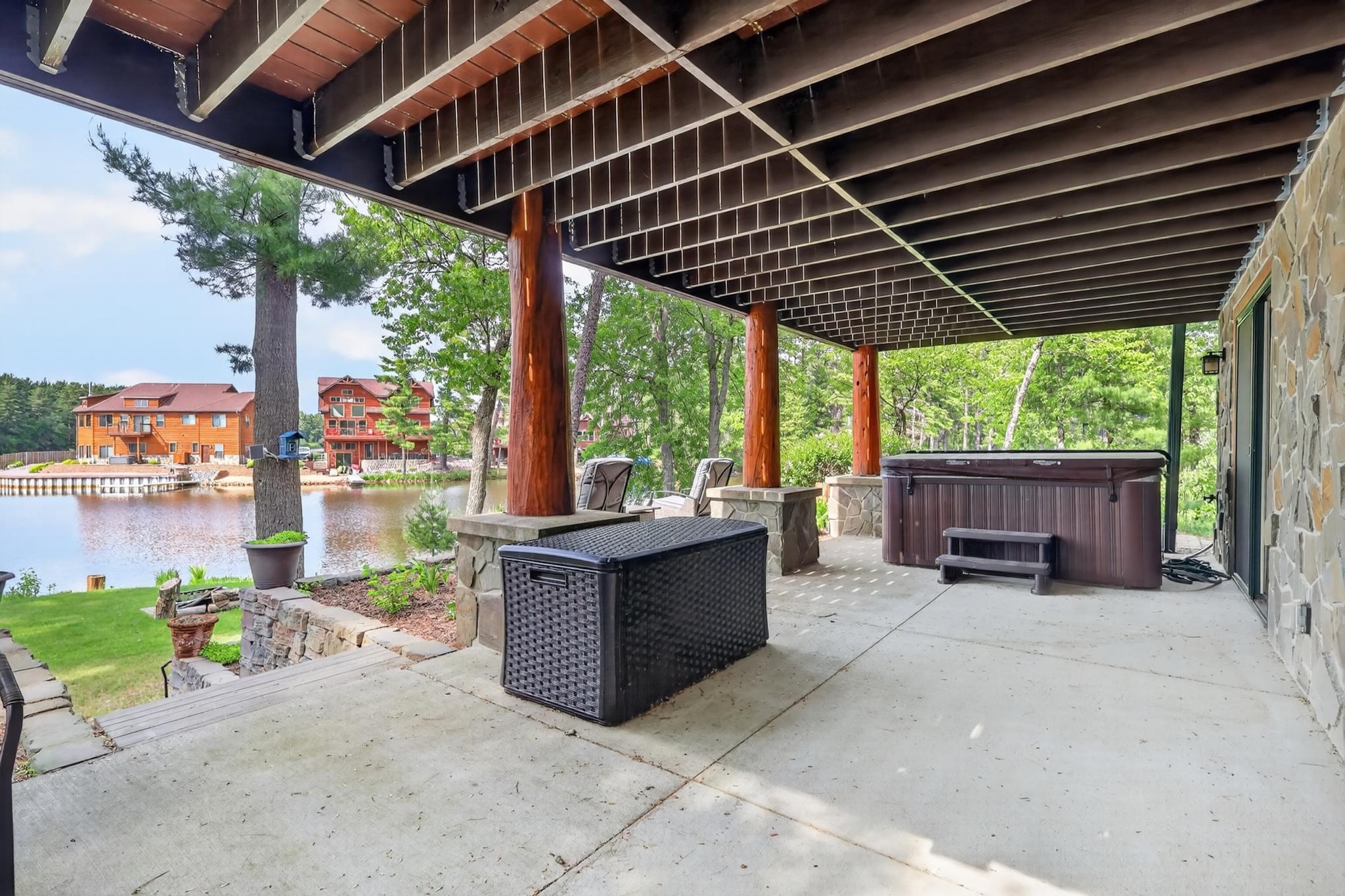 1731 South Bluff Trail Property Photo 47