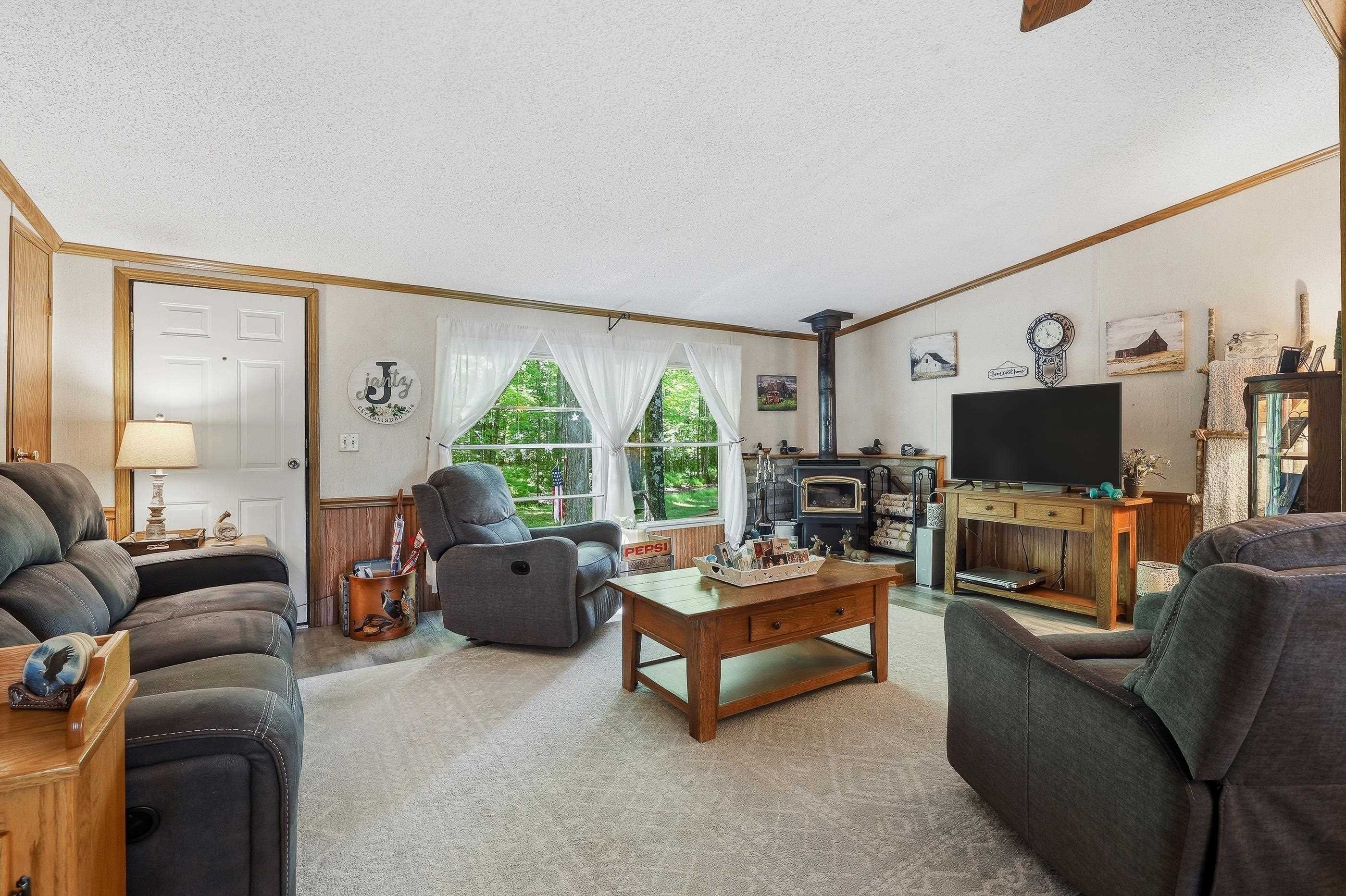 17624 Birchwood Lane Property Photo 32