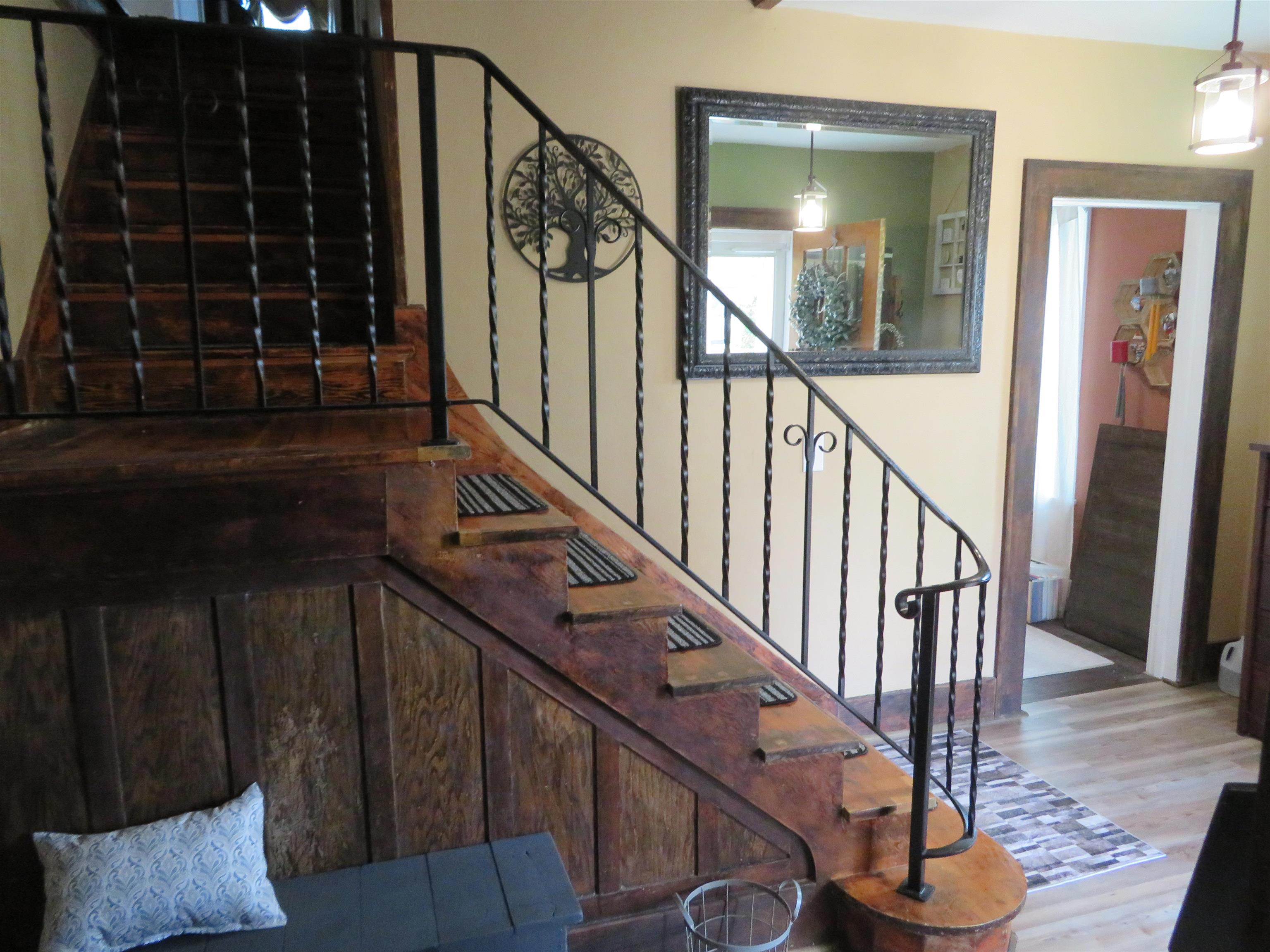 1208 E 9th Street Property Photo 30