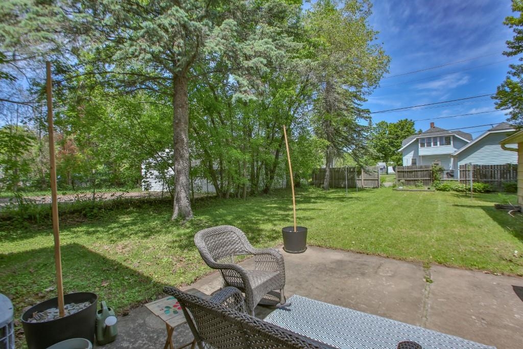 140 Edwards Street Property Photo 6