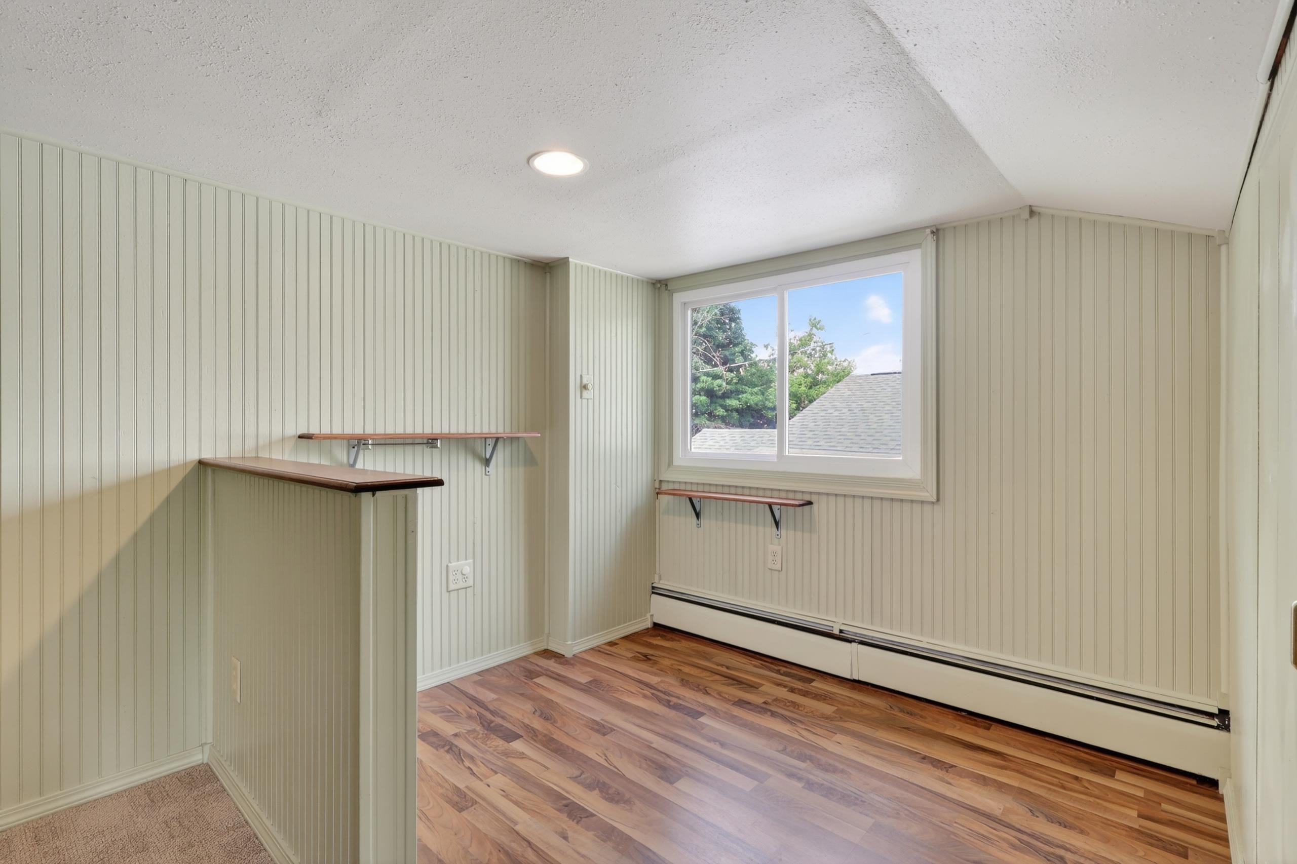 640 Avon Street Property Photo 24
