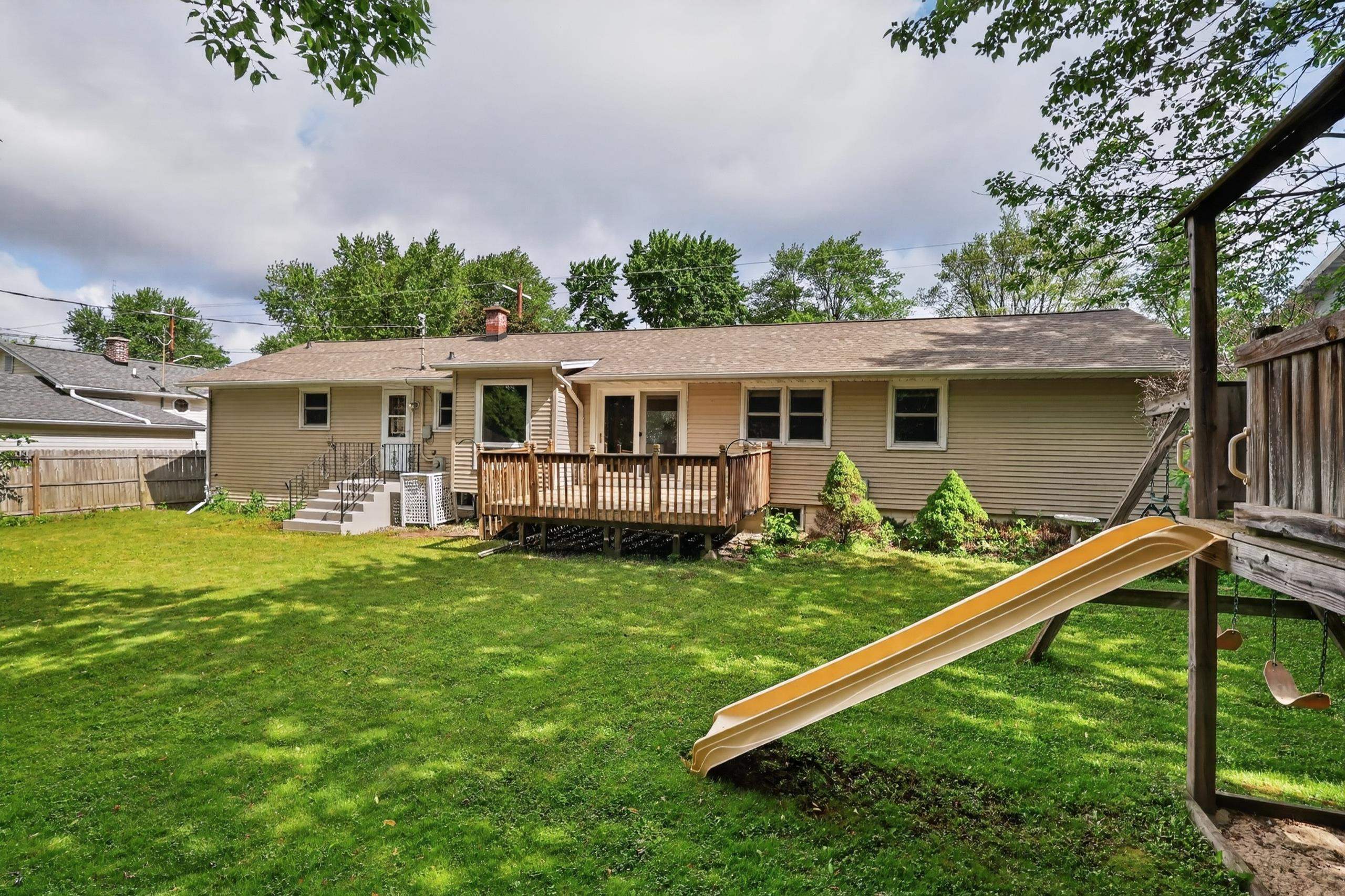 640 Avon Street Property Photo 52