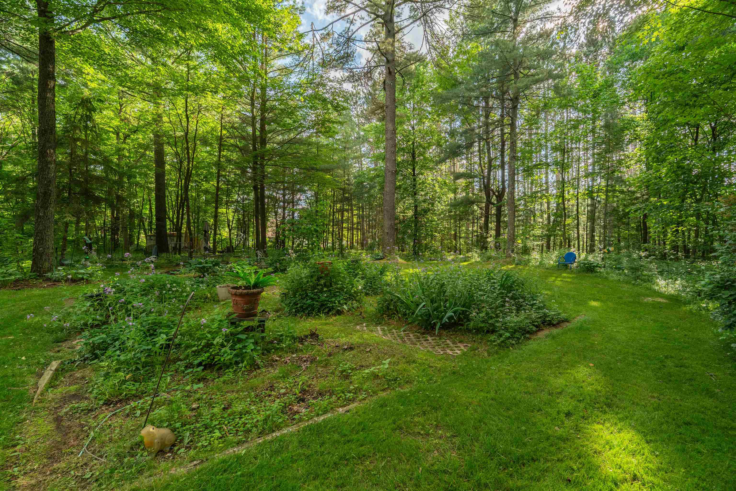 202612 Dubay Drive Property Photo 9