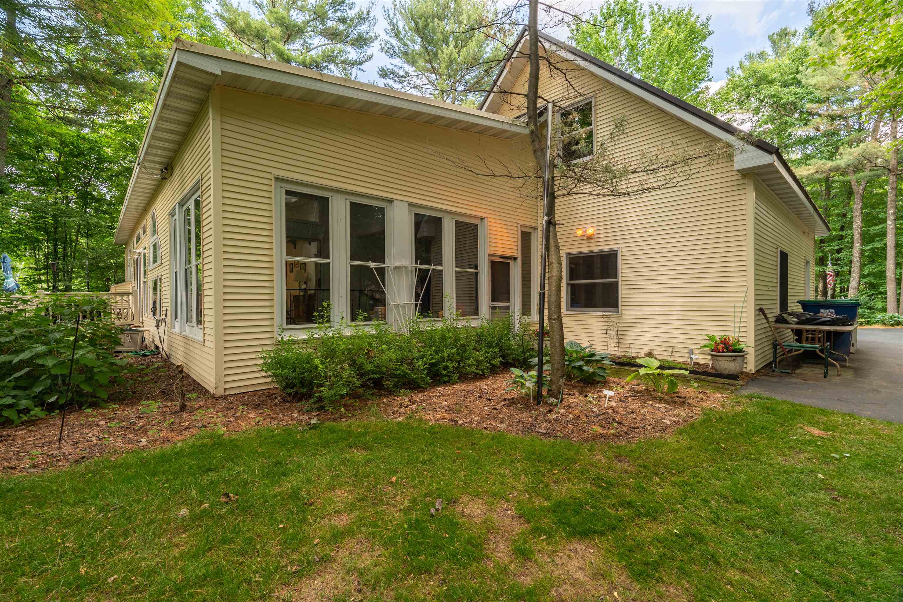 202612 Dubay Drive Property Photo 13