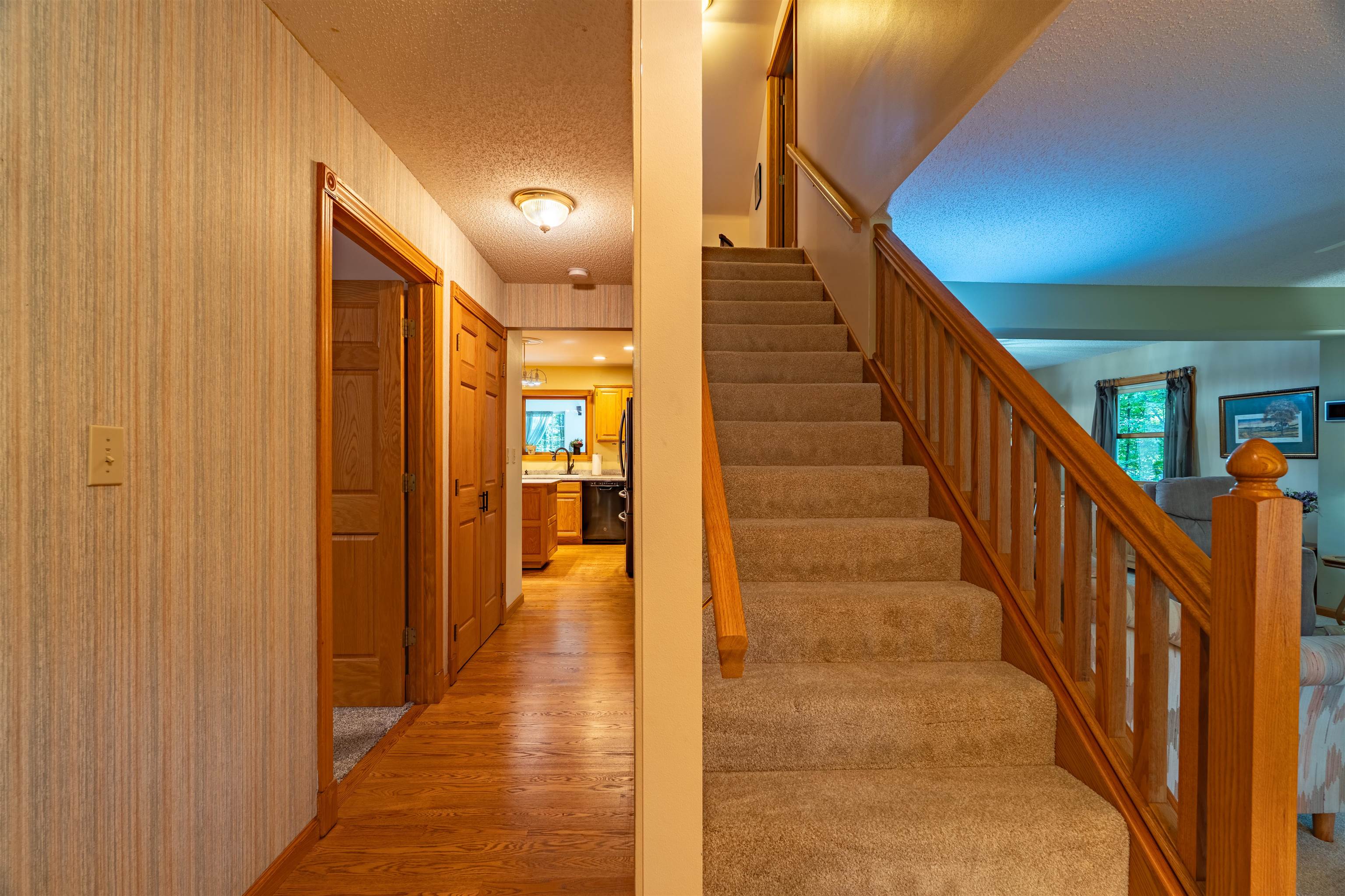 202612 Dubay Drive Property Photo 14