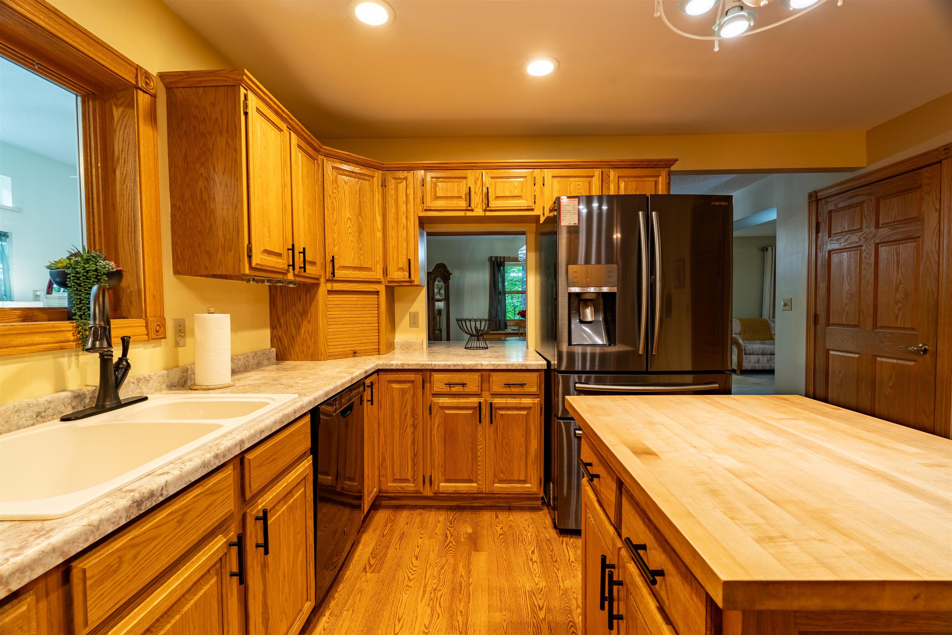 202612 Dubay Drive Property Photo 17