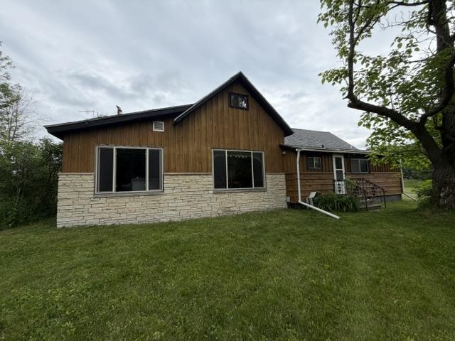 402 Granite Ridge Road West Property Photo 1