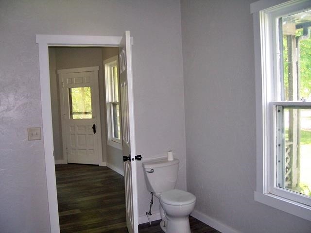 208 S West Street Property Photo 9