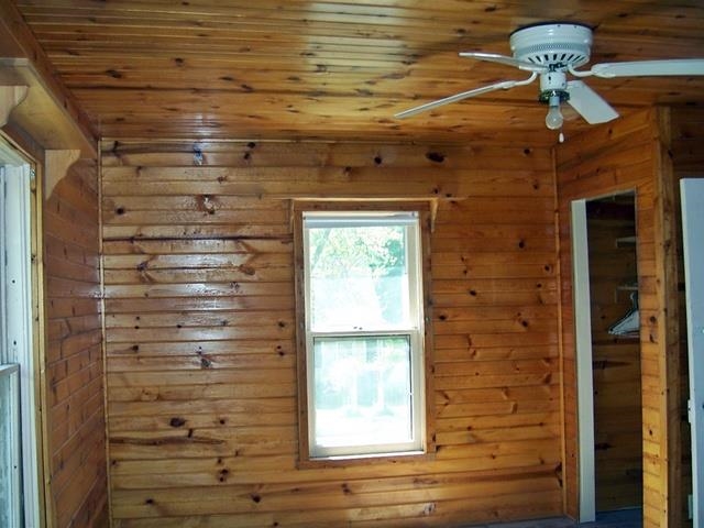 208 S West Street Property Photo 17